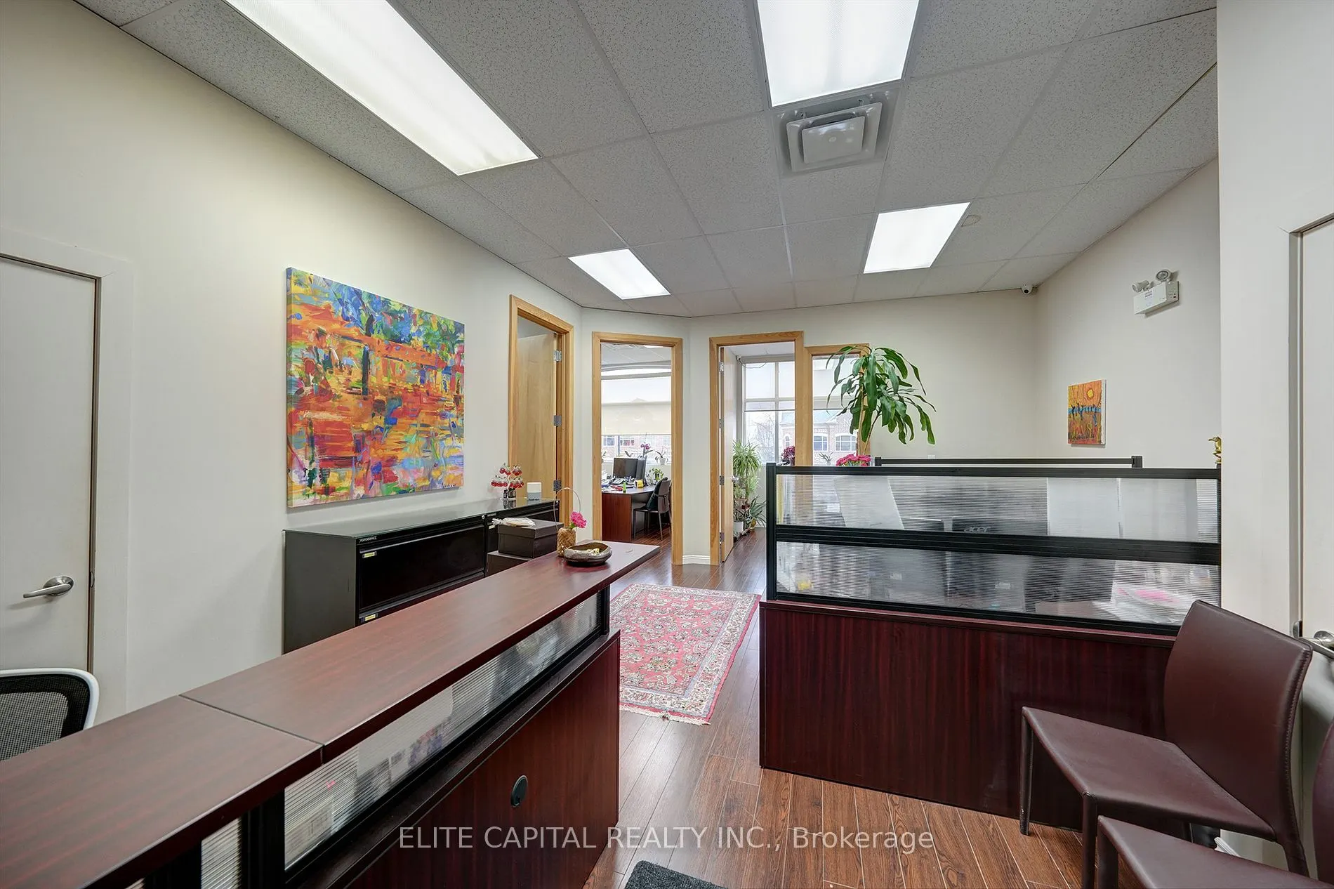 8787 Woodbine Ave, #221