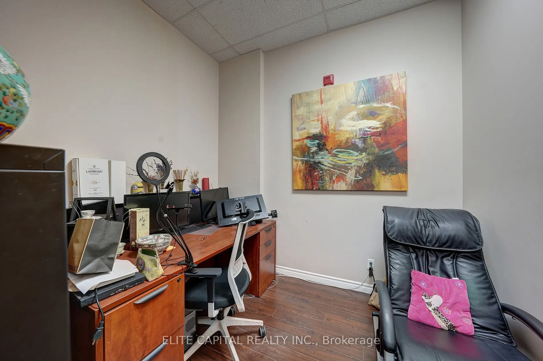 8787 Woodbine Ave, #221
