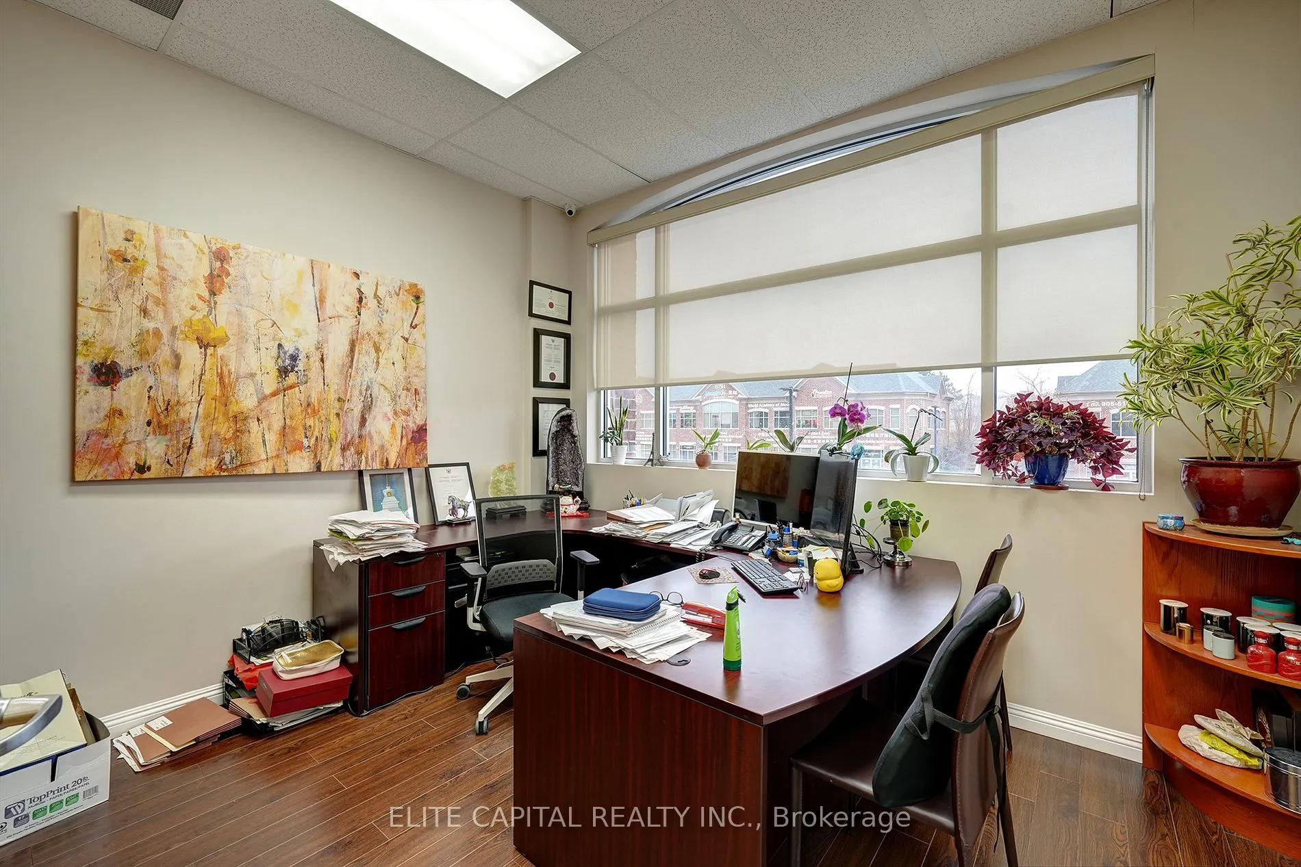 8787 Woodbine Ave, #221