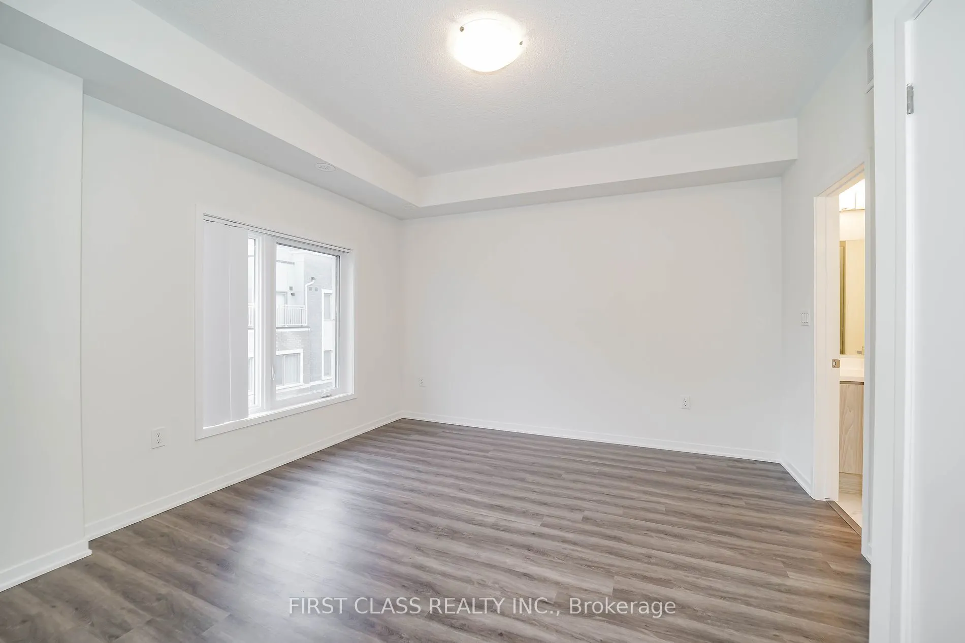 27 Mable Smith Way, #333