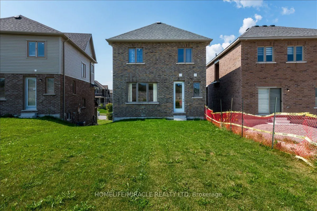12 Janes Cres