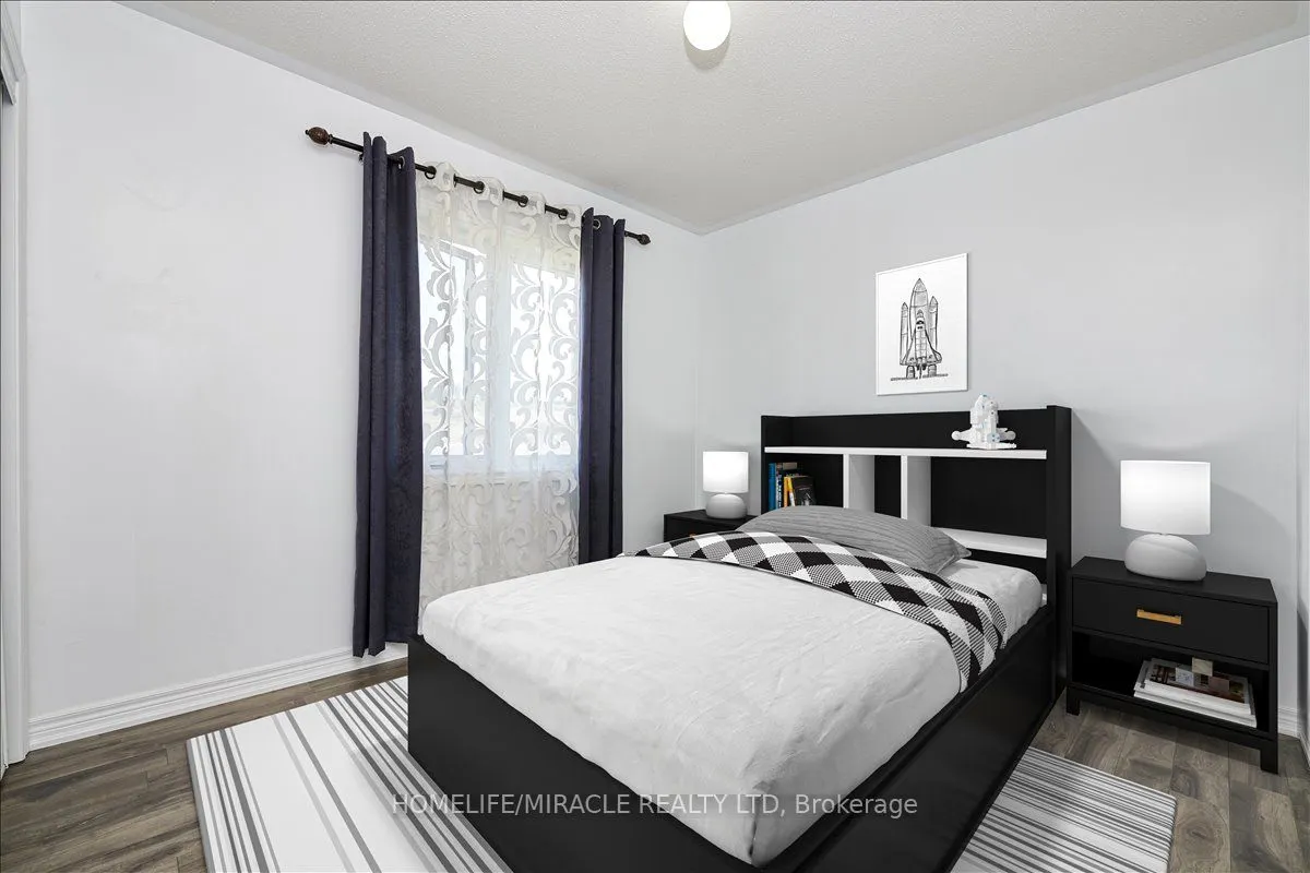 12 Janes Cres
