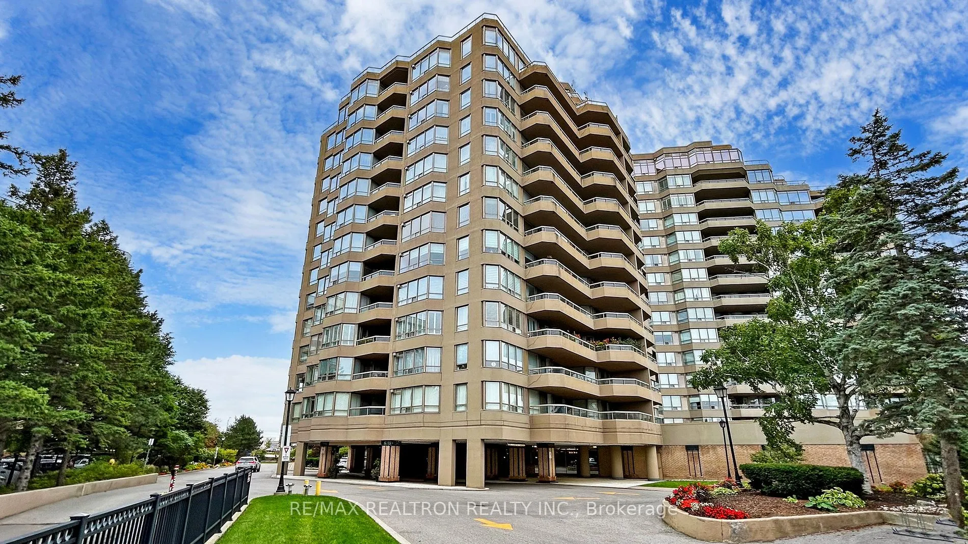 610 Bullock Dr, #1015