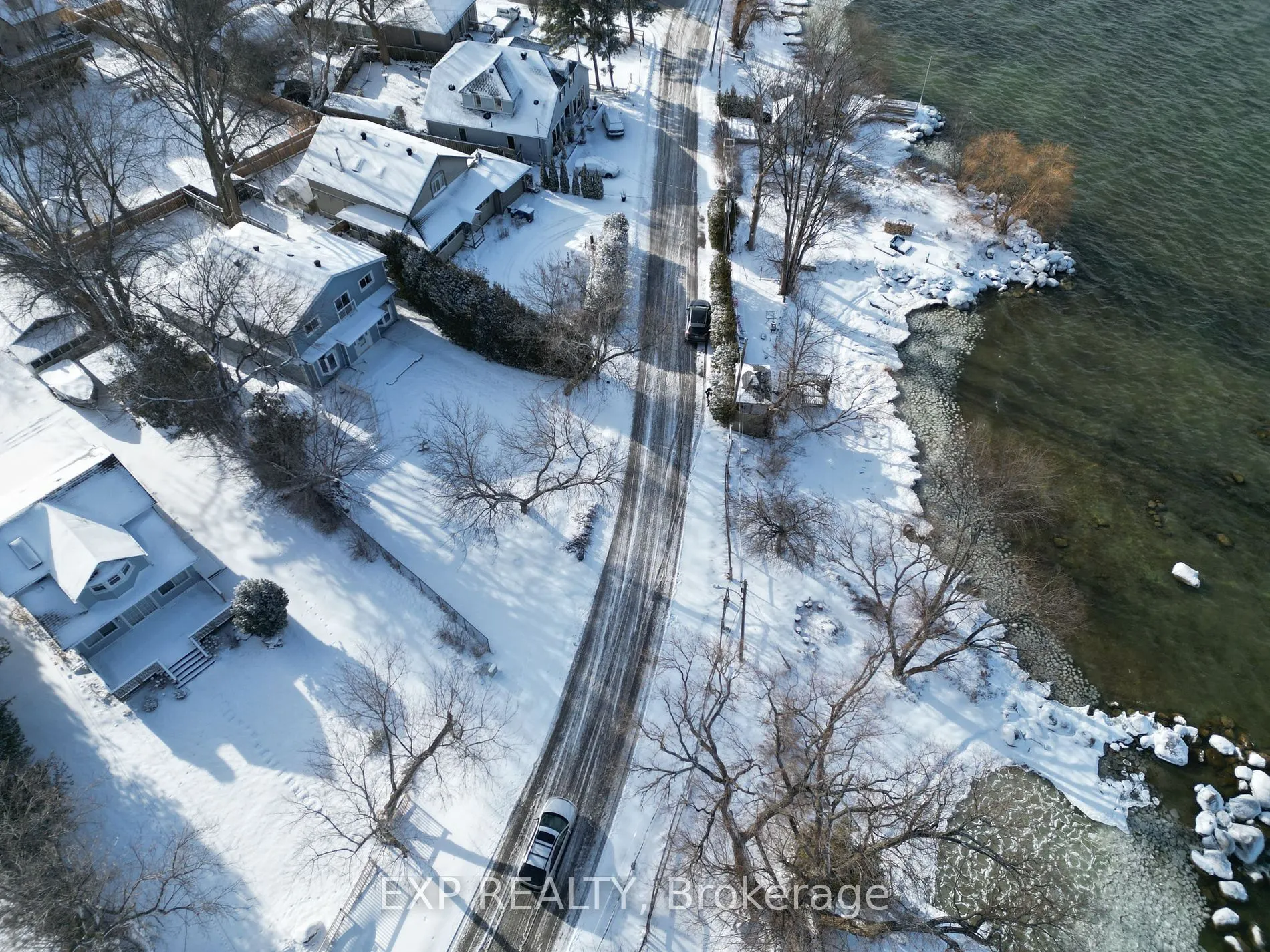 433 Lake Dr E