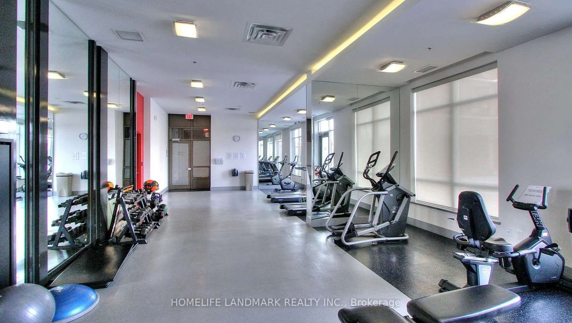 540 Bur Oak Ave, #340