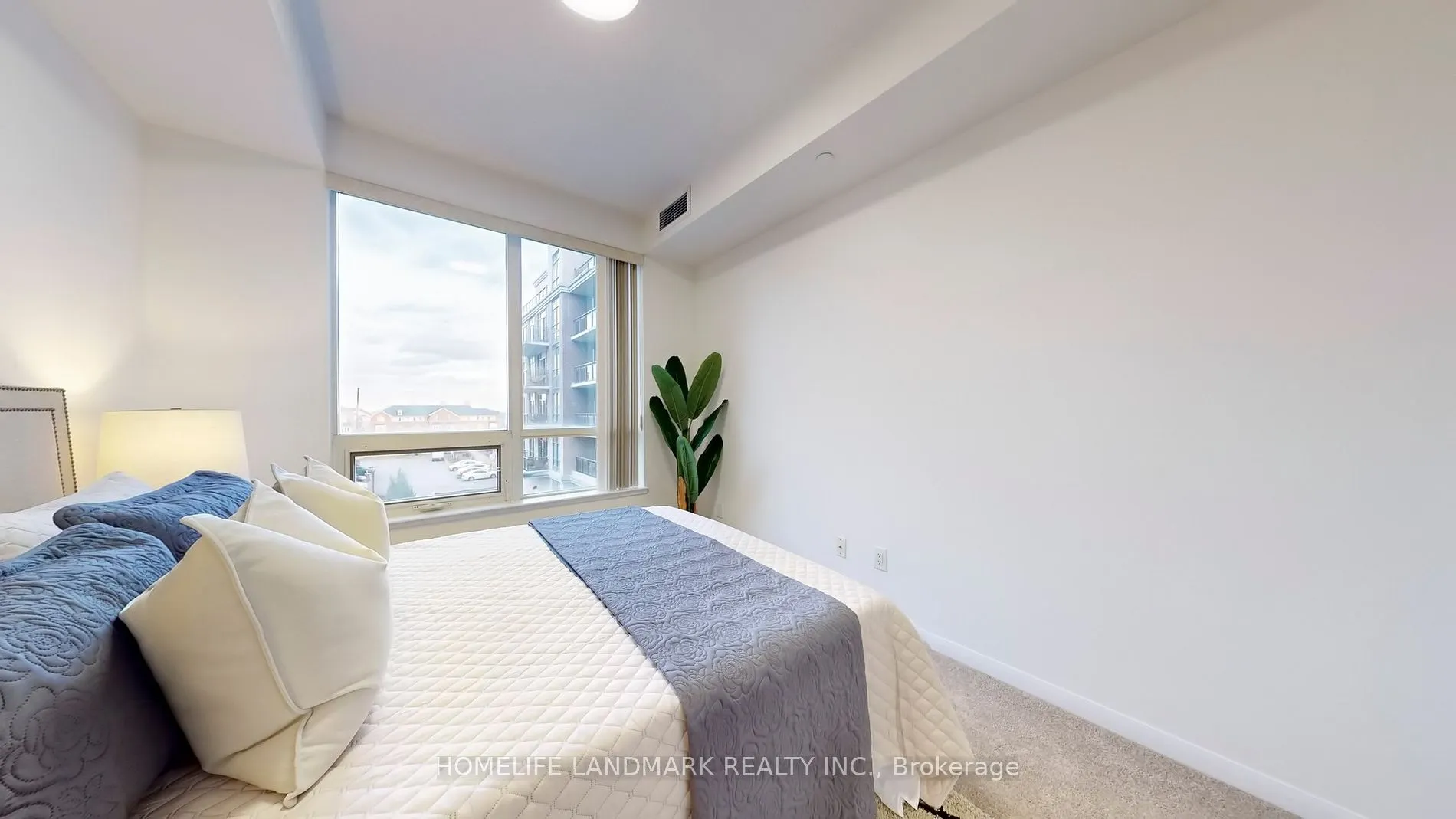 540 Bur Oak Ave, #340