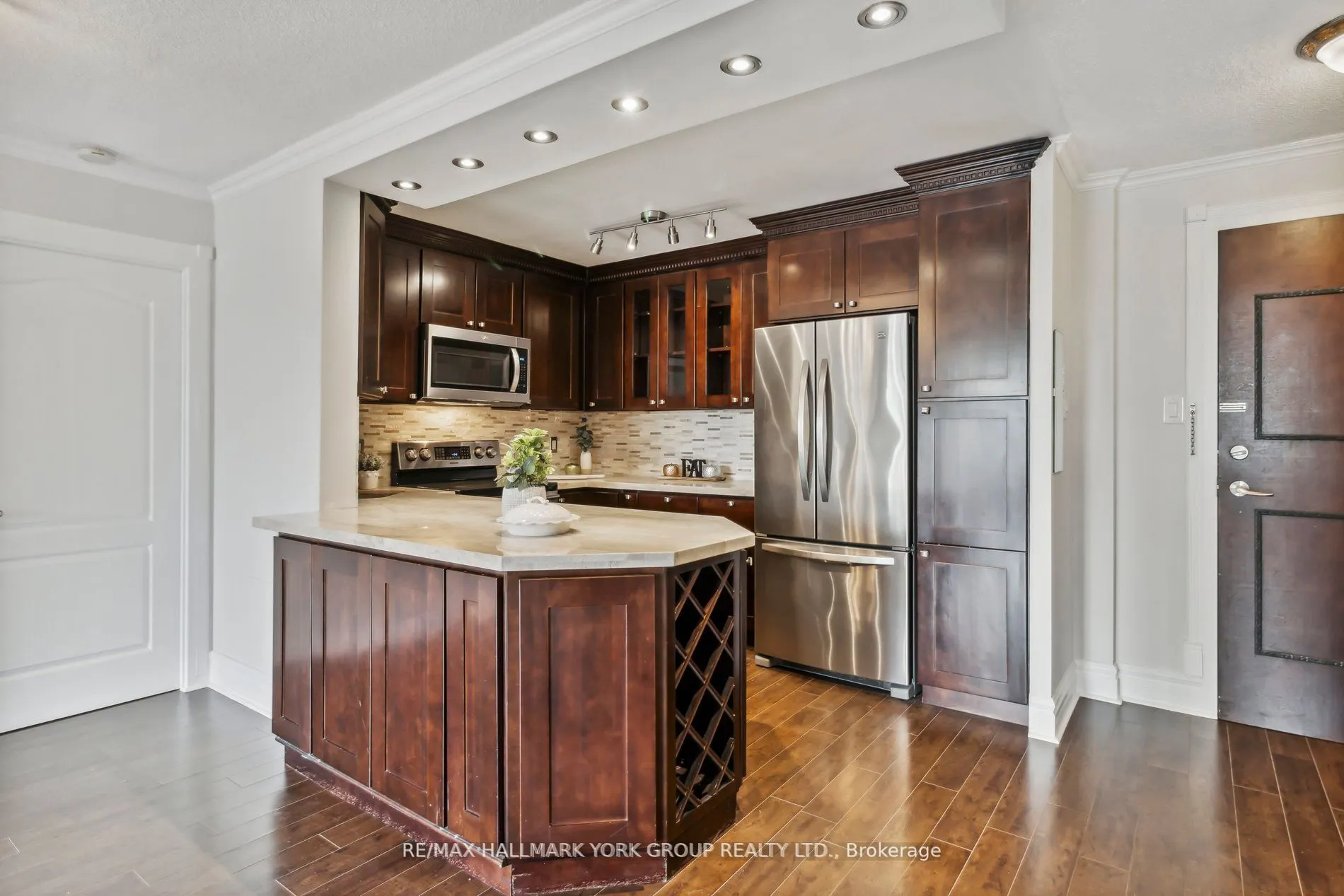 11 Townsgate Dr, #1212