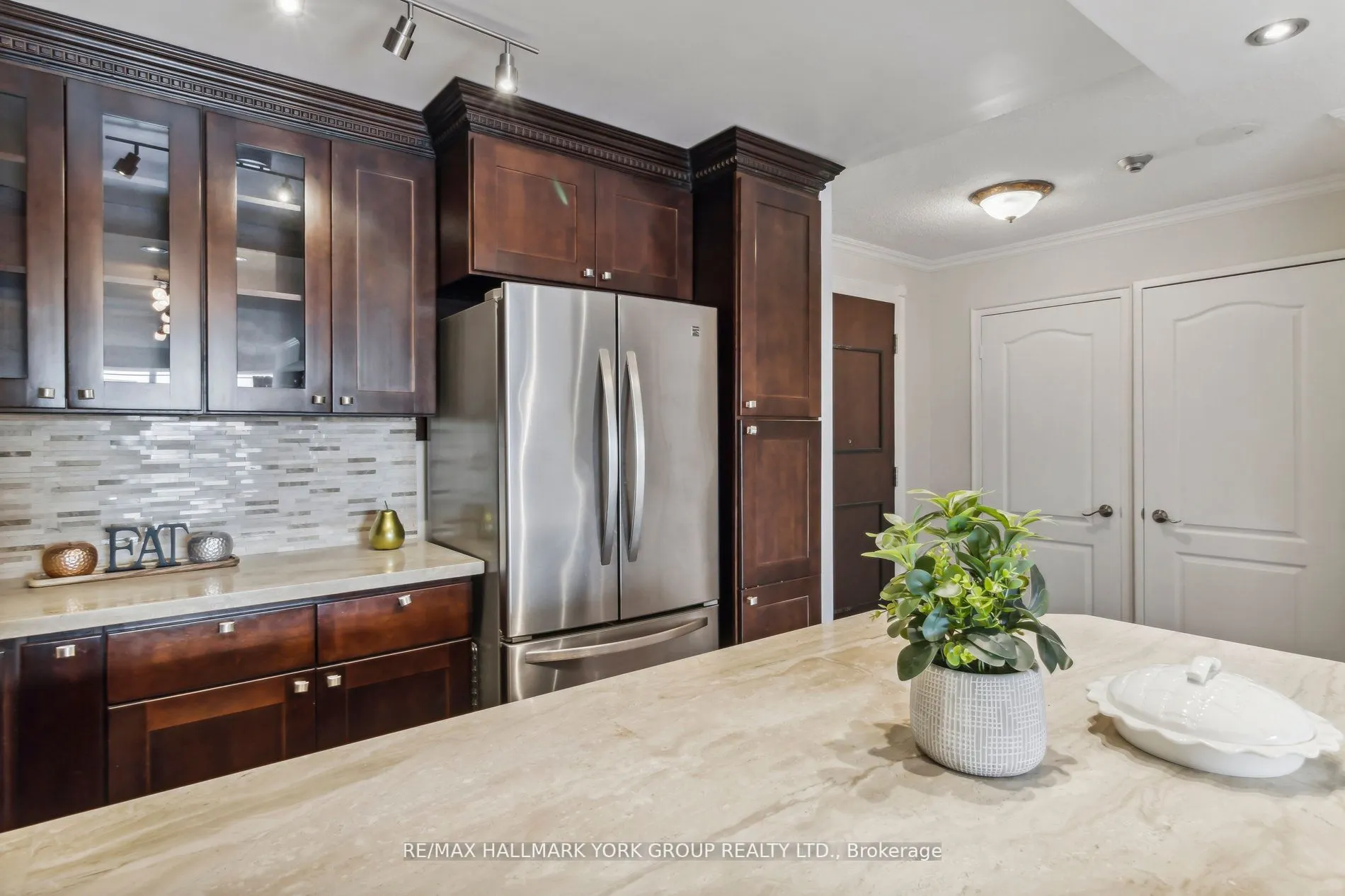 11 Townsgate Dr, #1212