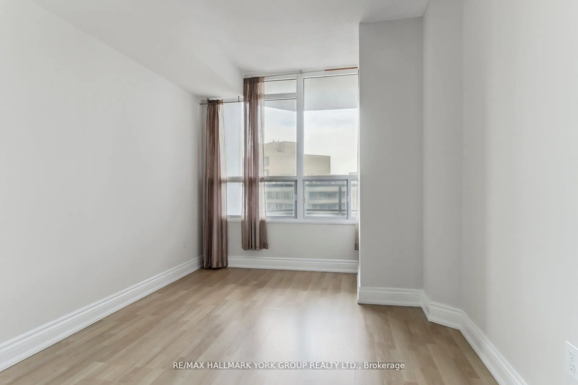 11 Townsgate Dr, #1212