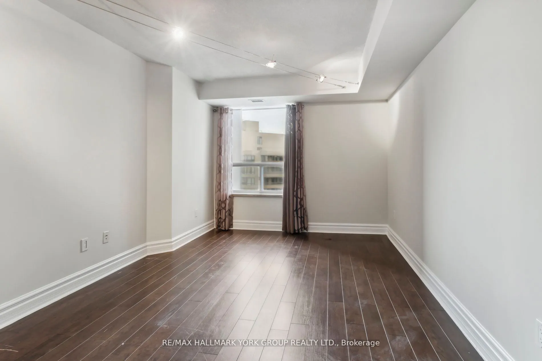 11 Townsgate Dr, #1212
