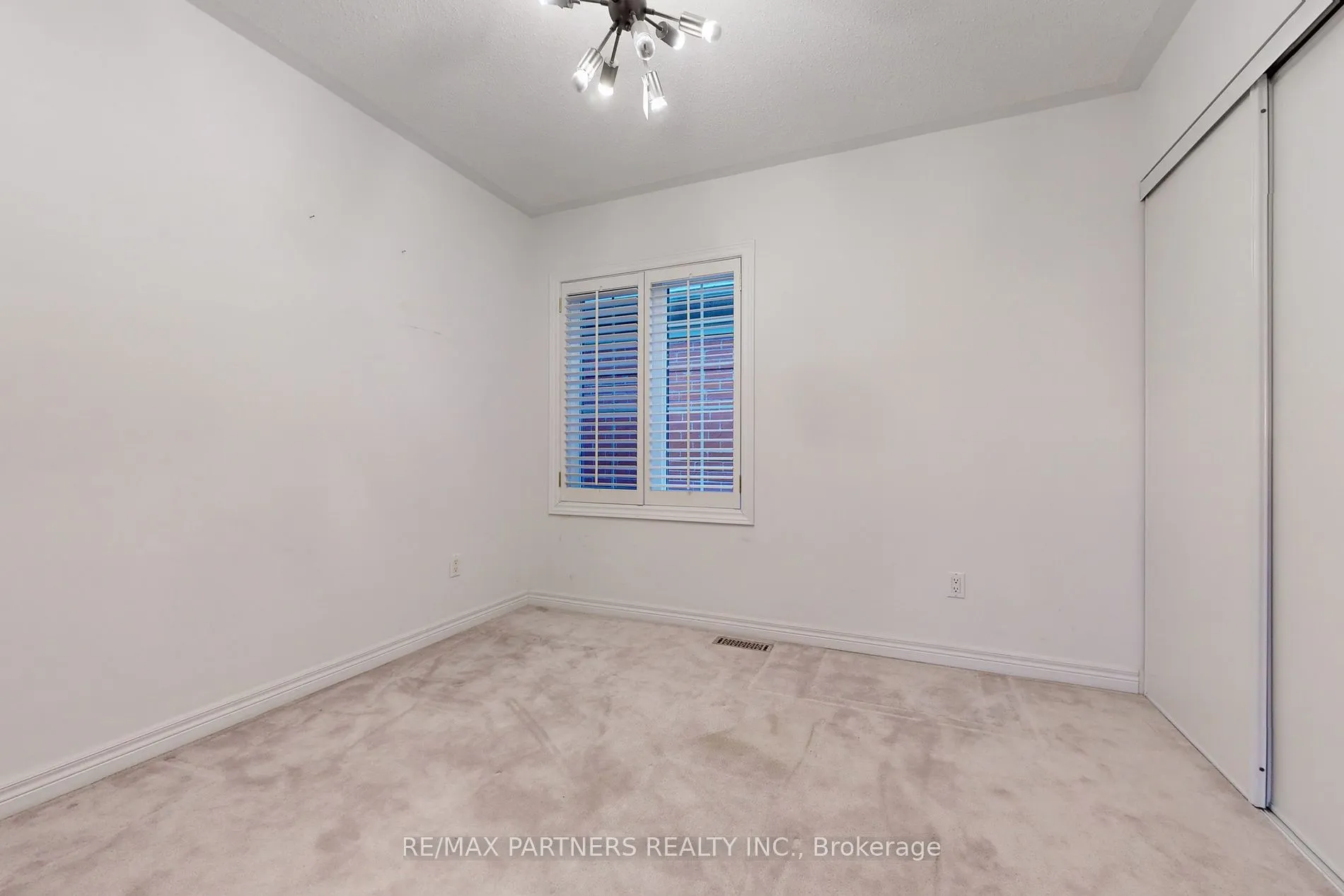 25 Crispin Crt