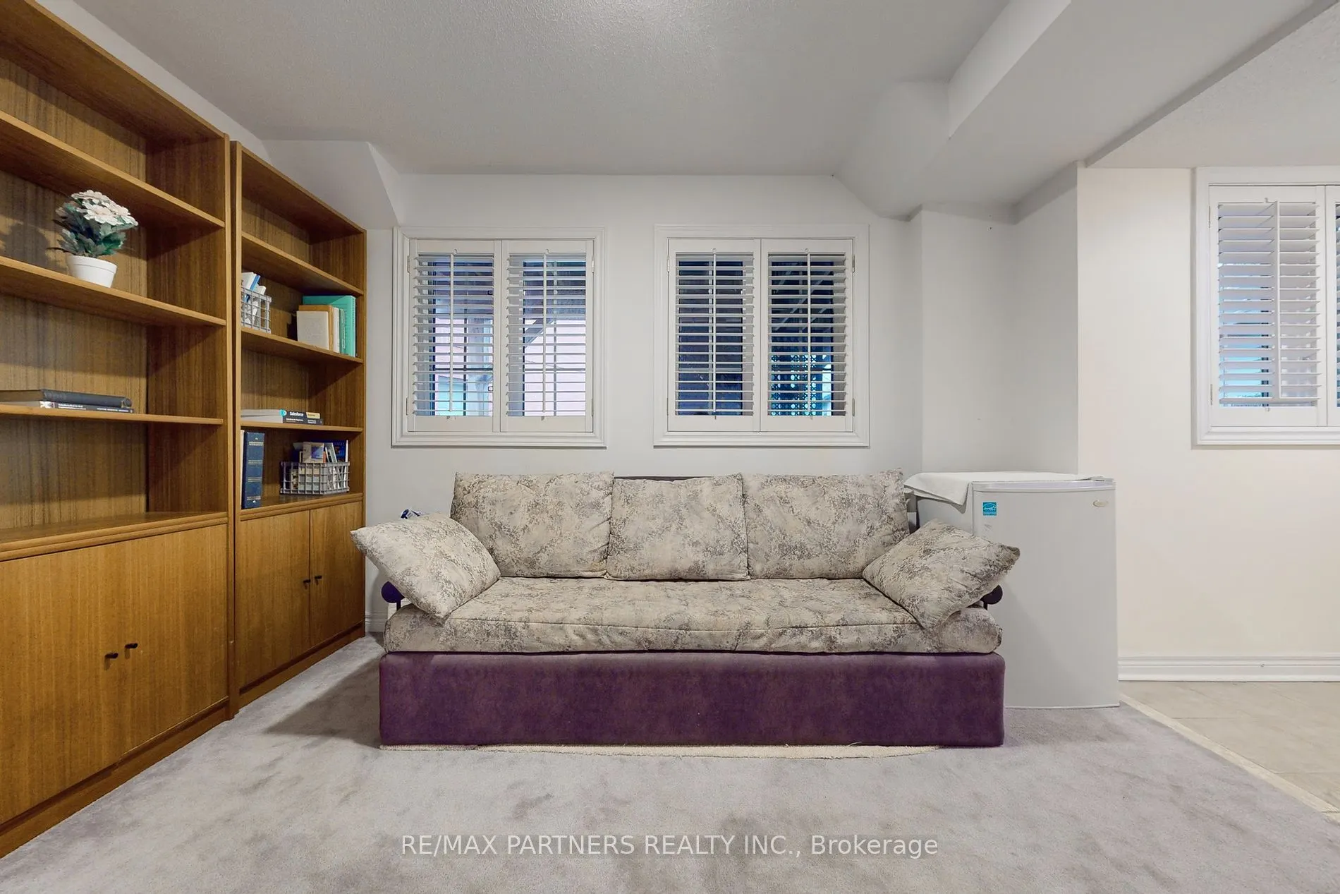 25 Crispin Crt
