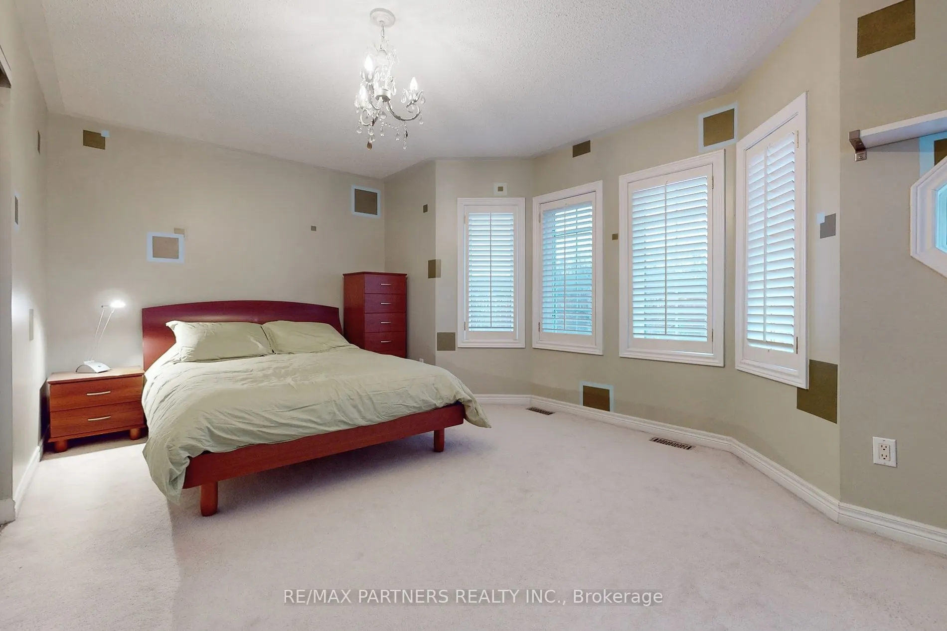 25 Crispin Crt