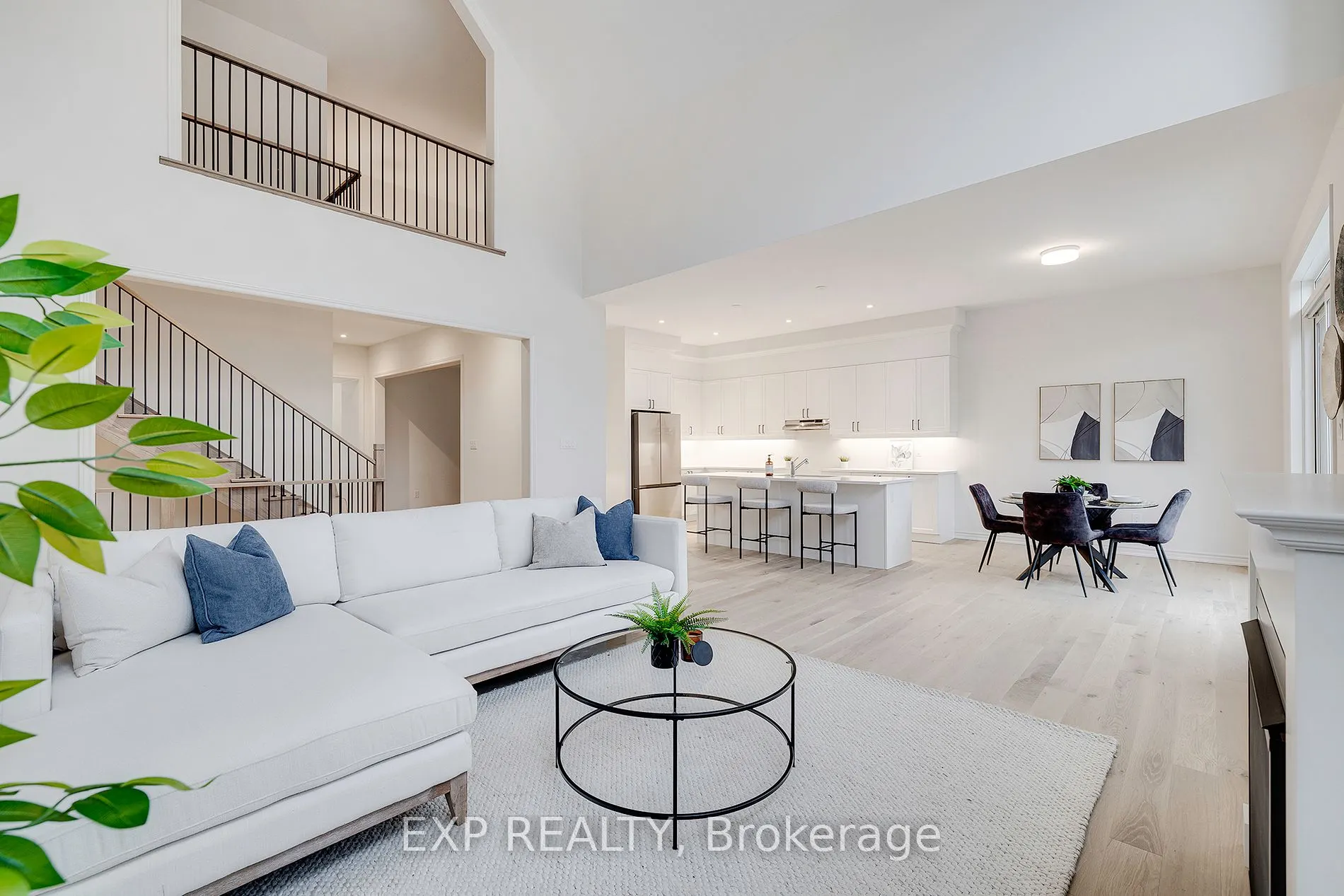44 Magnolia Ave
