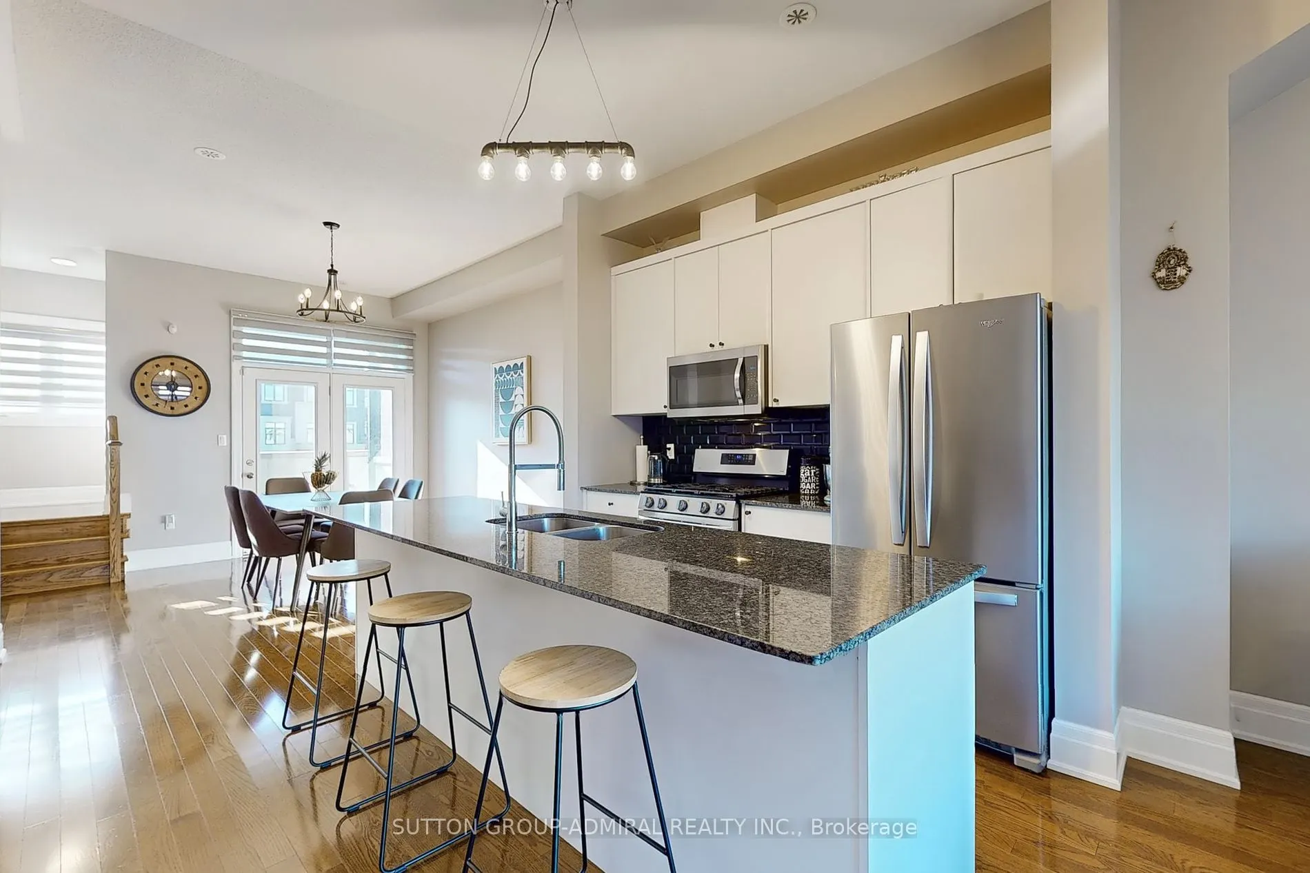 251 Thomas Cook Ave