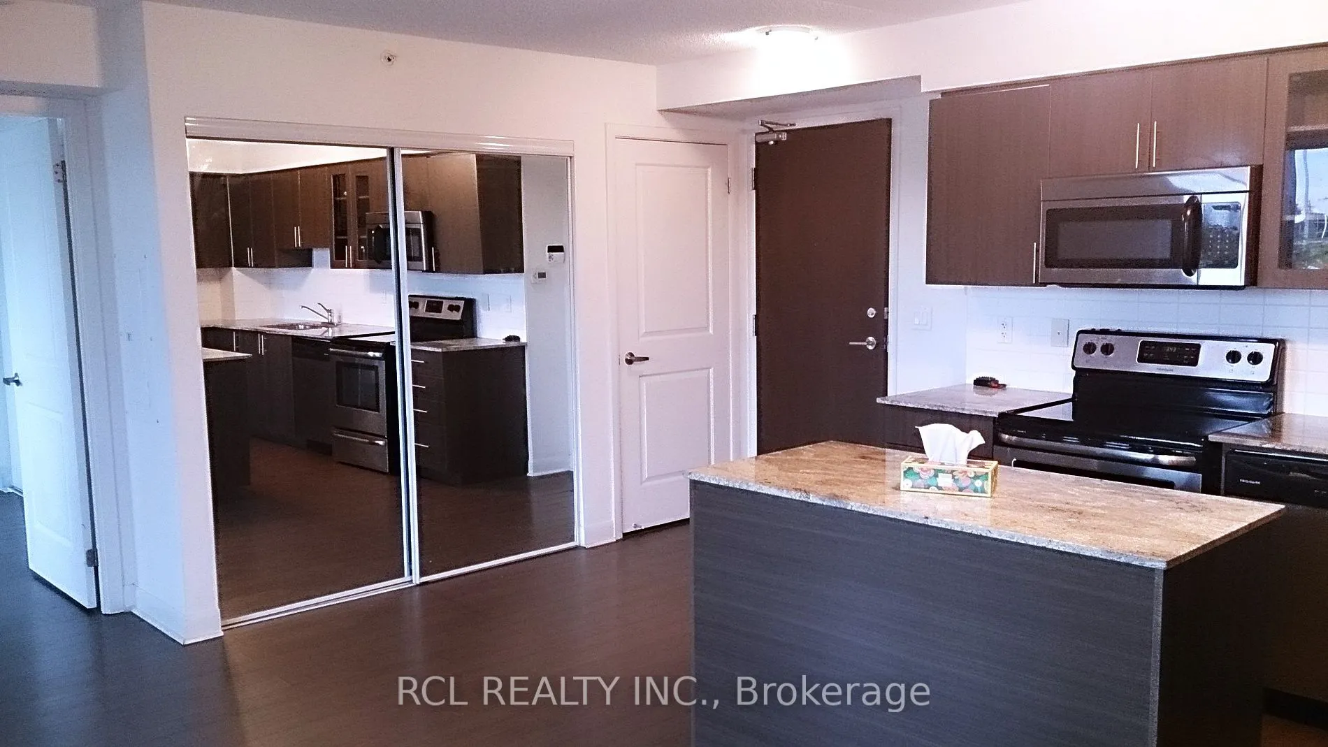 75 Norman Bethune Ave, #218