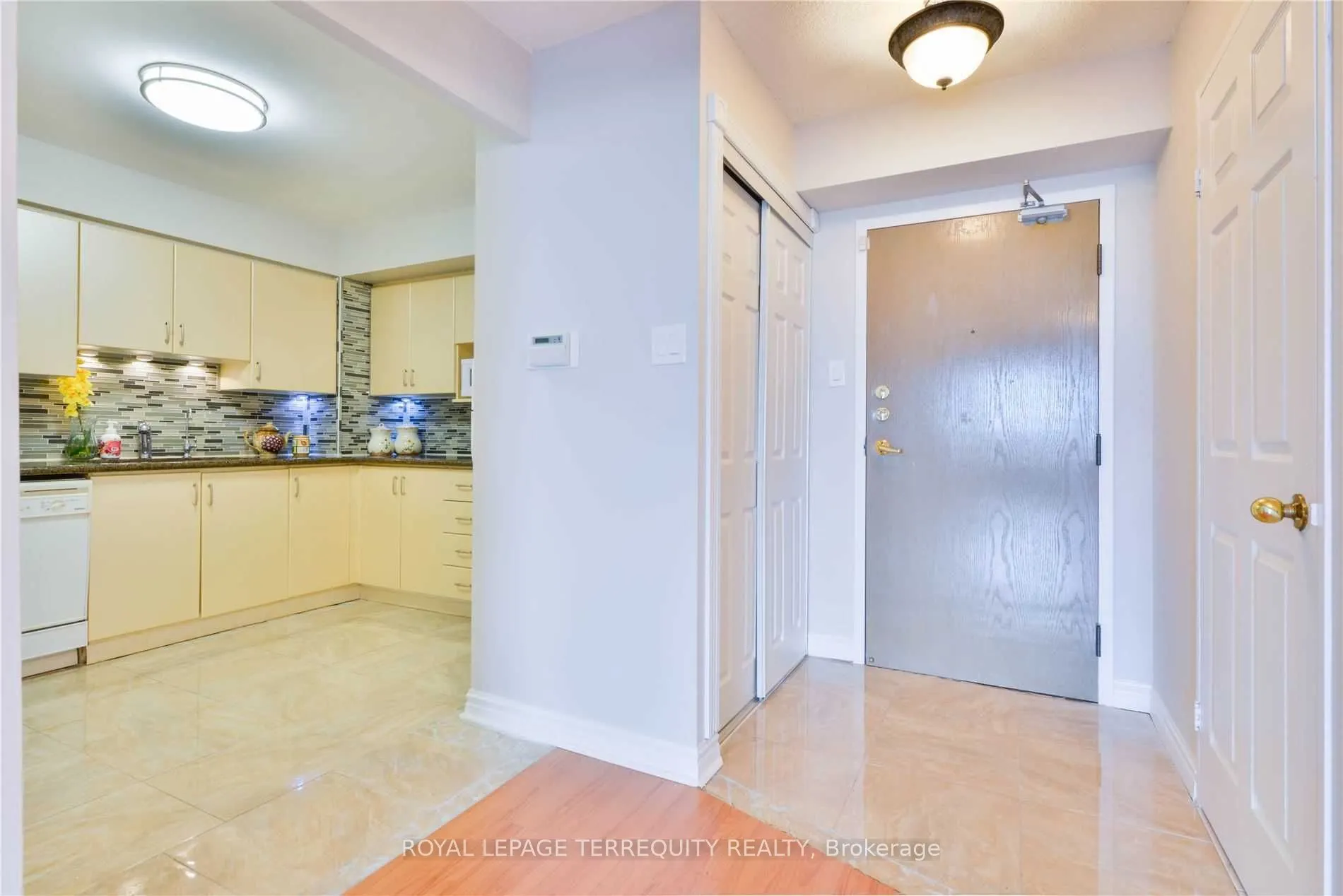 8501 Bayview Ave, #408