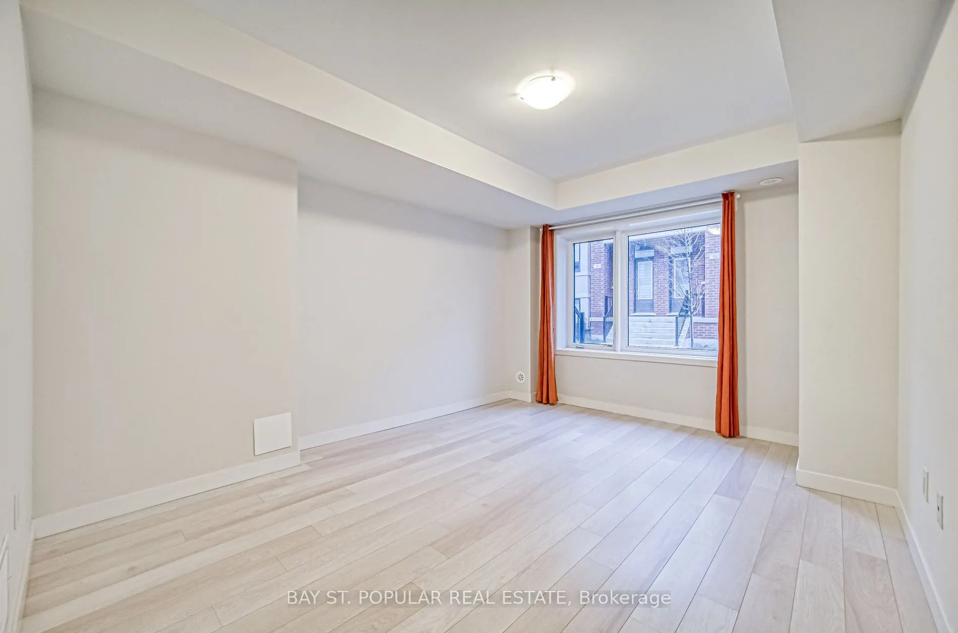 17 James Noble Lane, #106