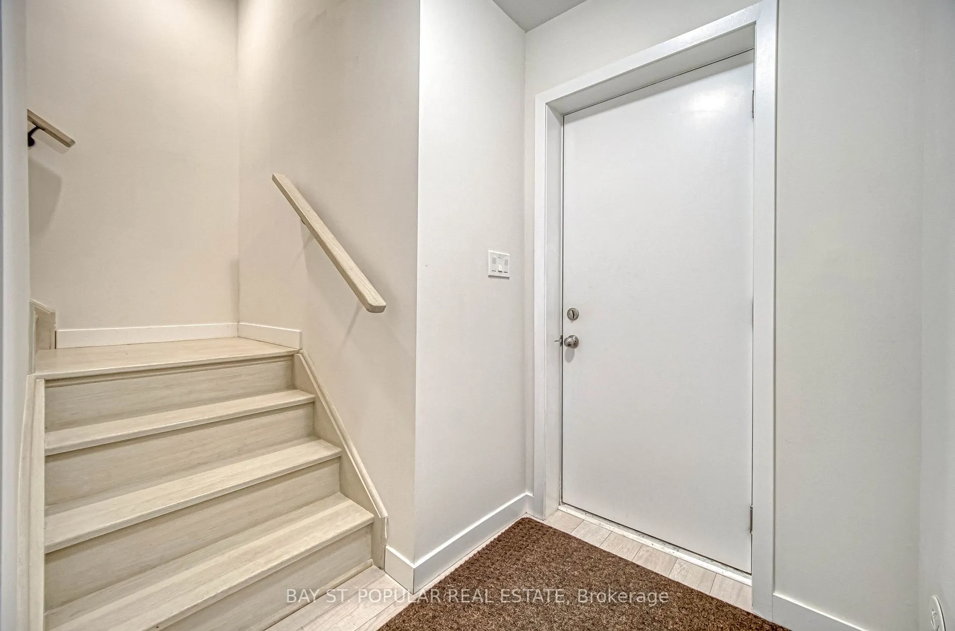17 James Noble Lane, #106