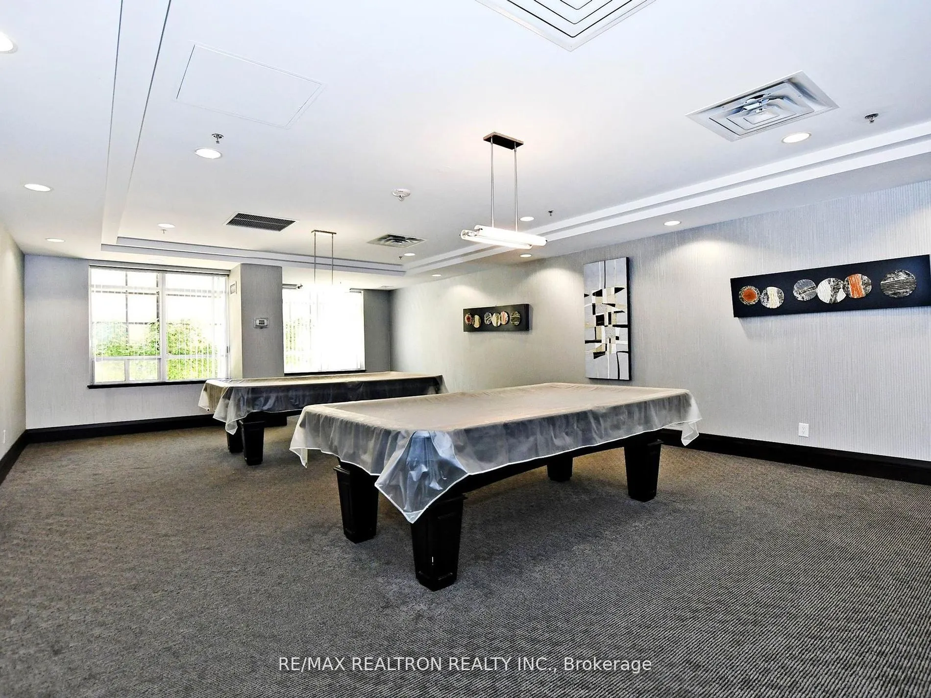 75 King William Cres, #102
