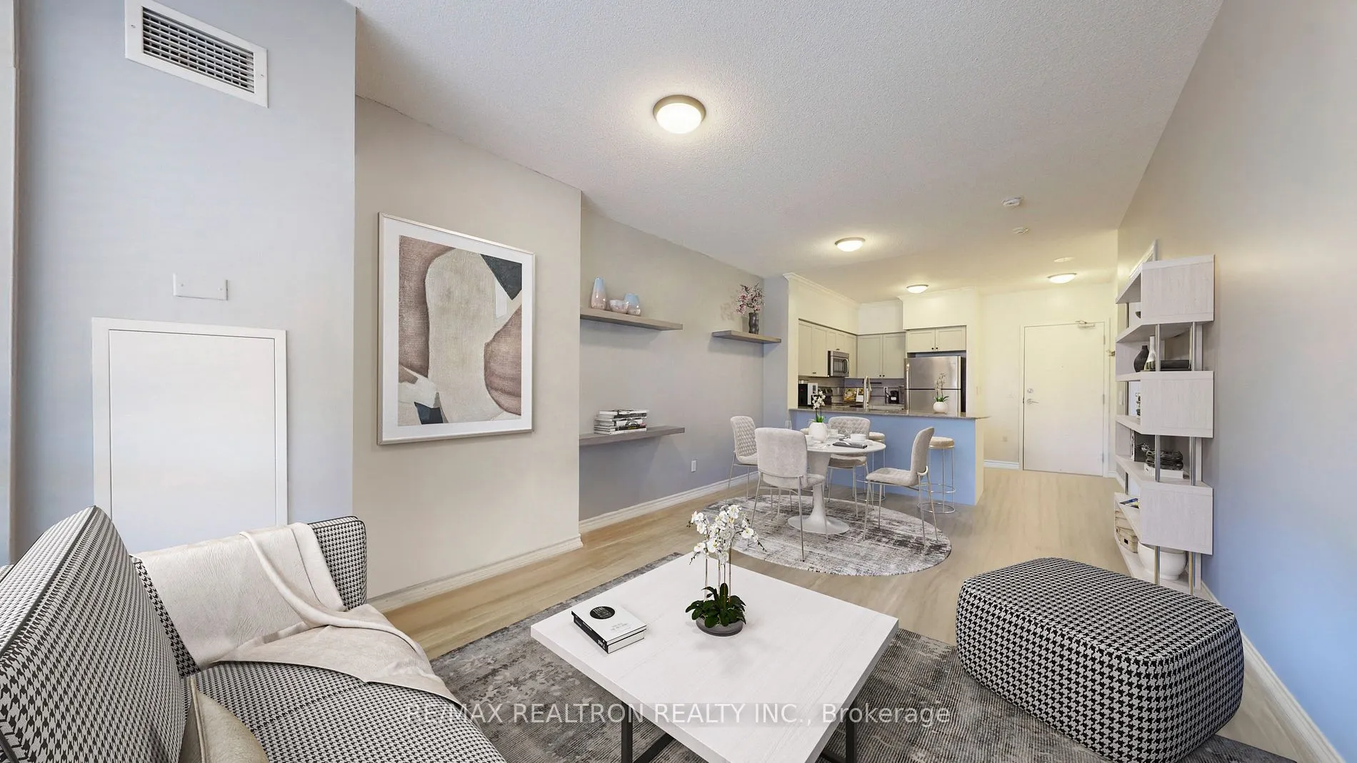 75 King William Cres, #102