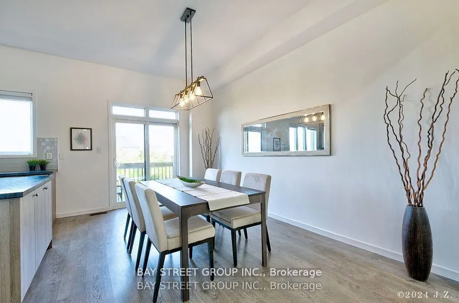 60 Elyse Crt