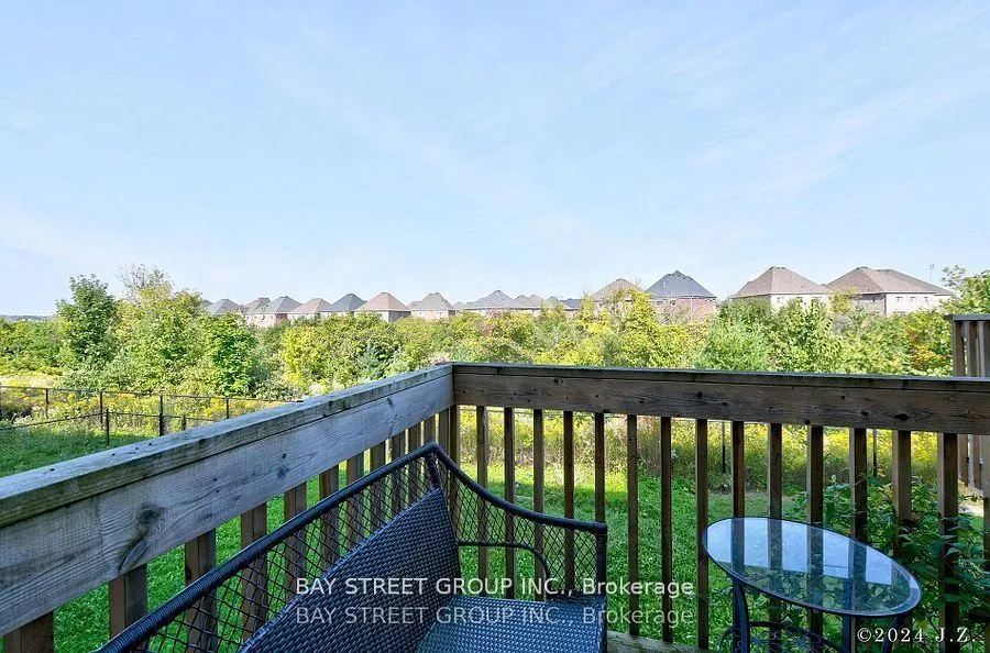 60 Elyse Crt