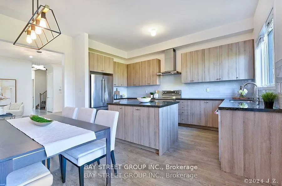 60 Elyse Crt