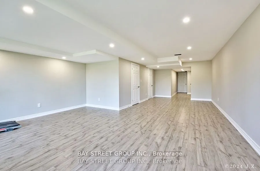 60 Elyse Crt