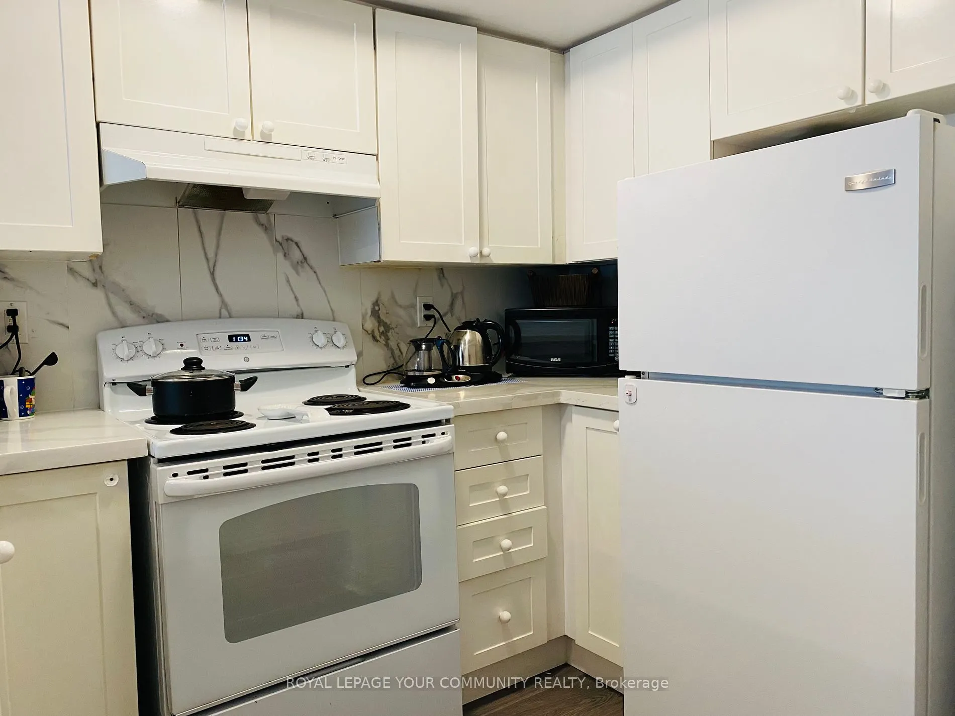 316 John St, #262