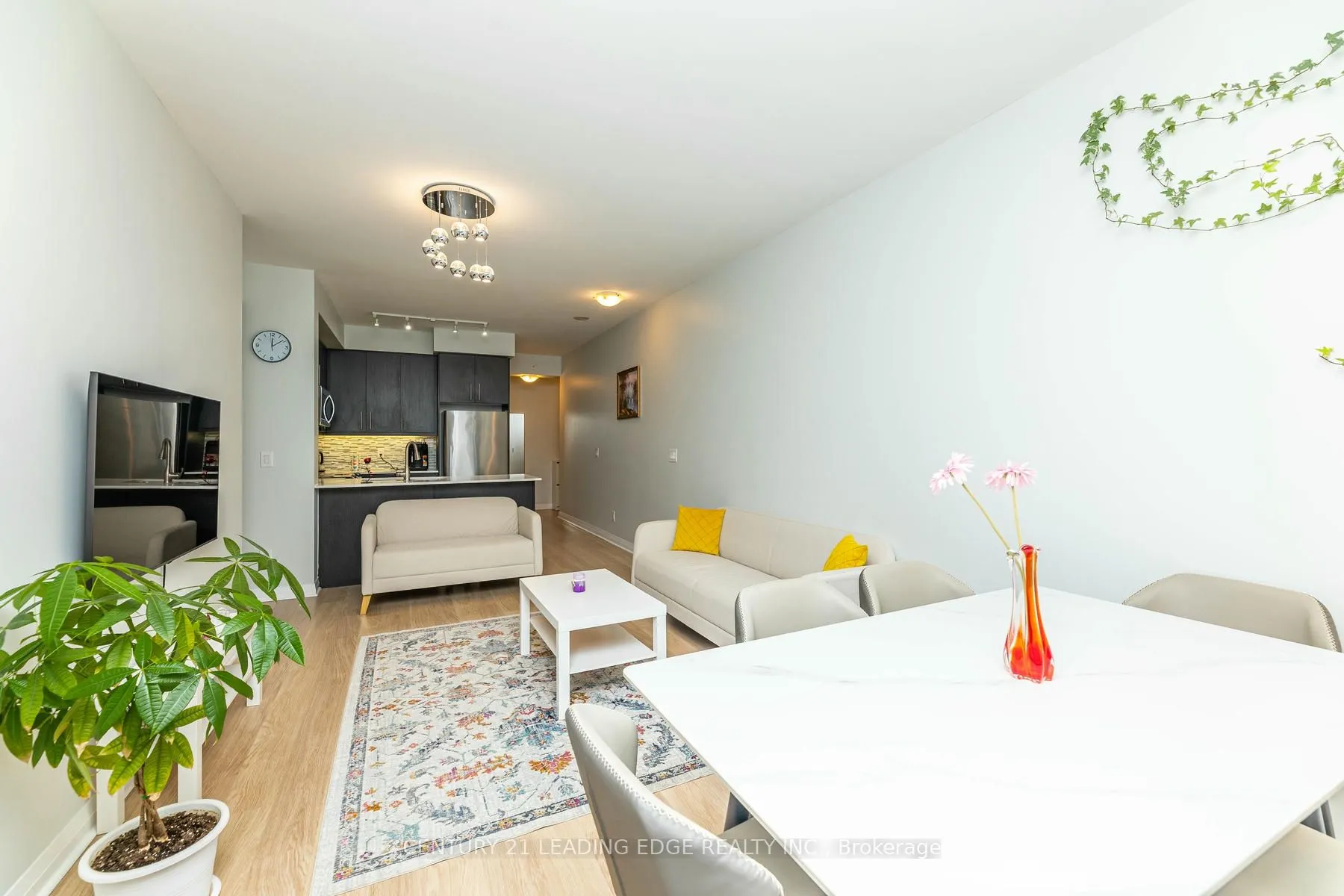 55 Oneida Cres, #1208