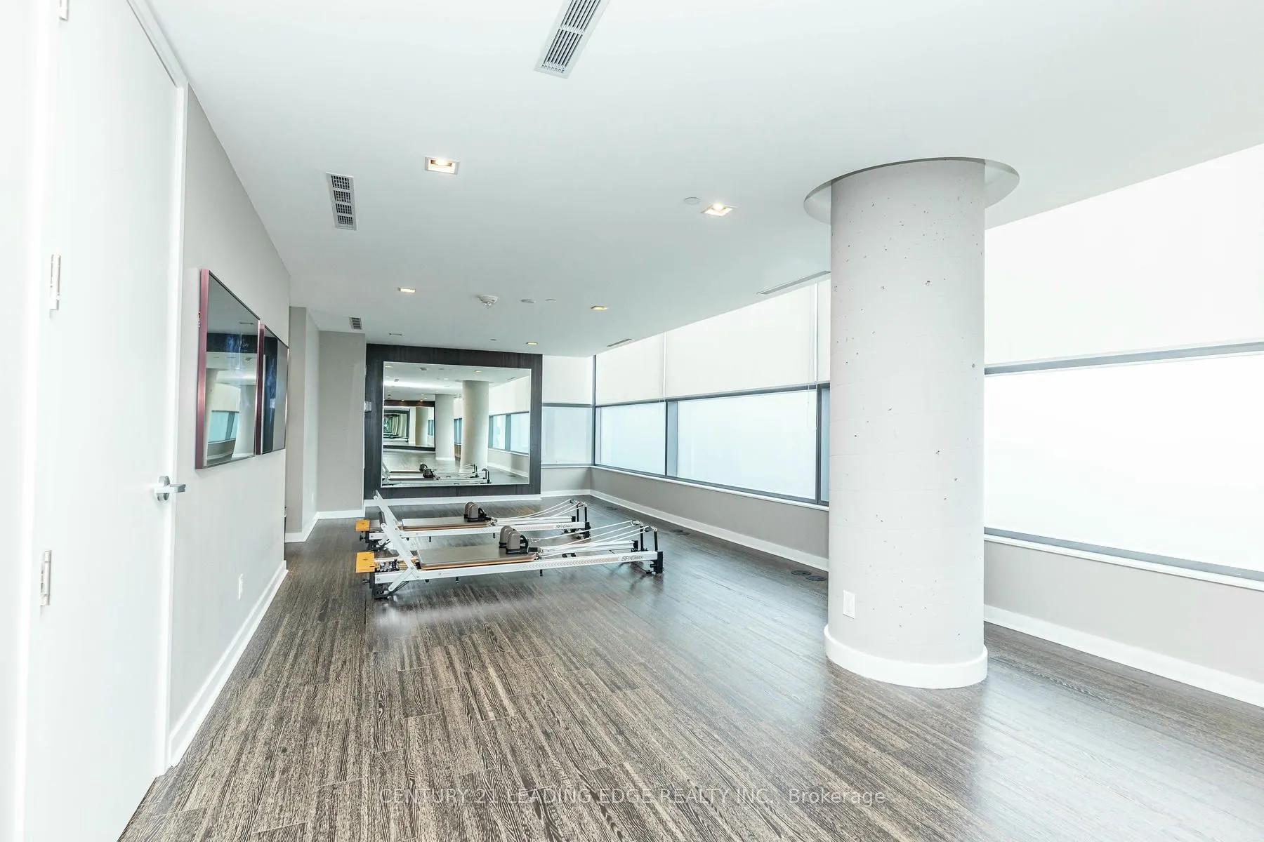 55 Oneida Cres, #1208