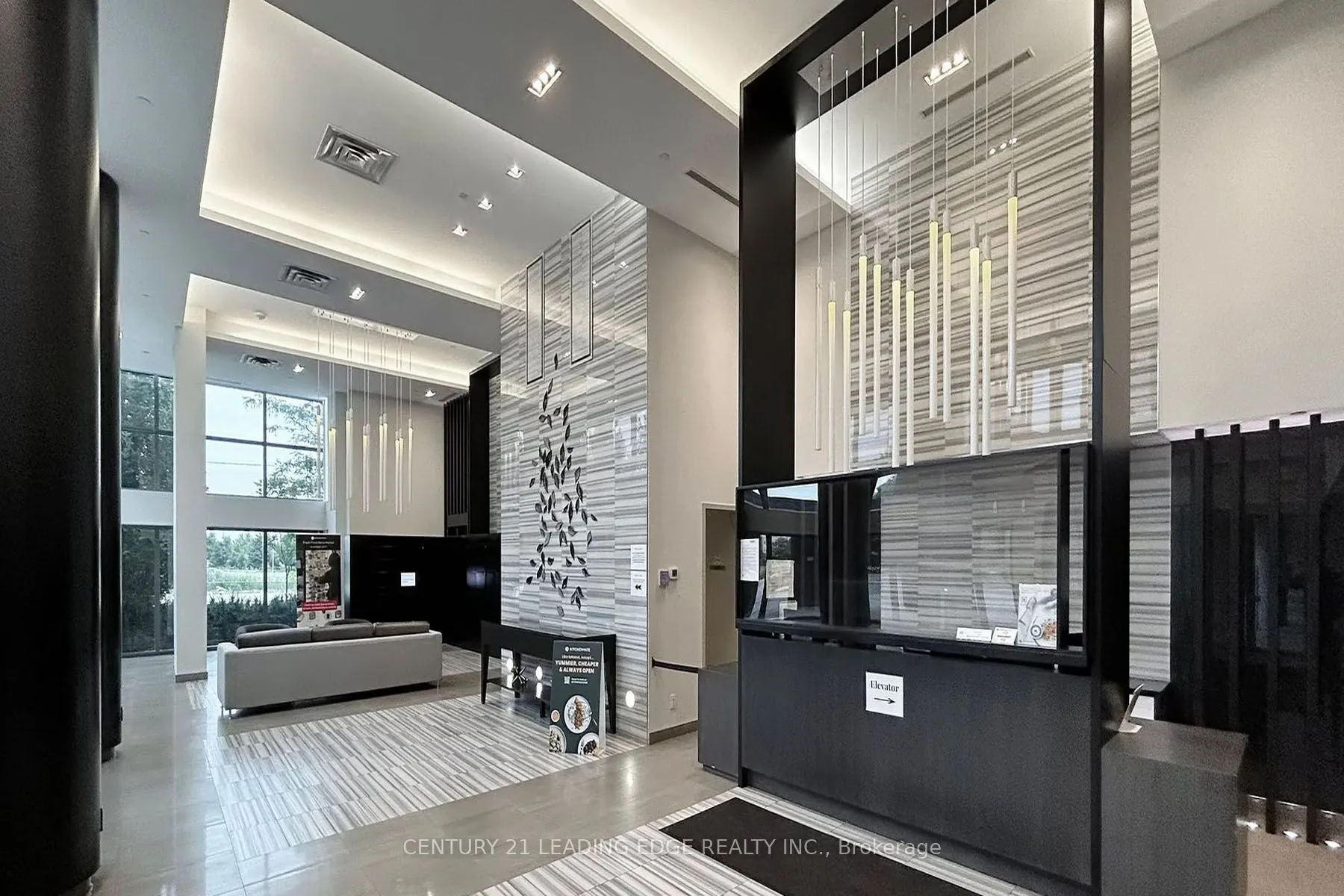 55 Oneida Cres, #1208