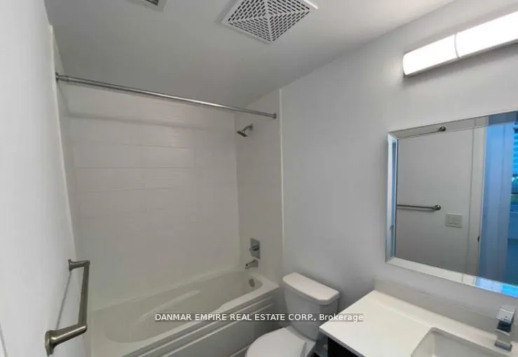 7900 Bathurst St, #814