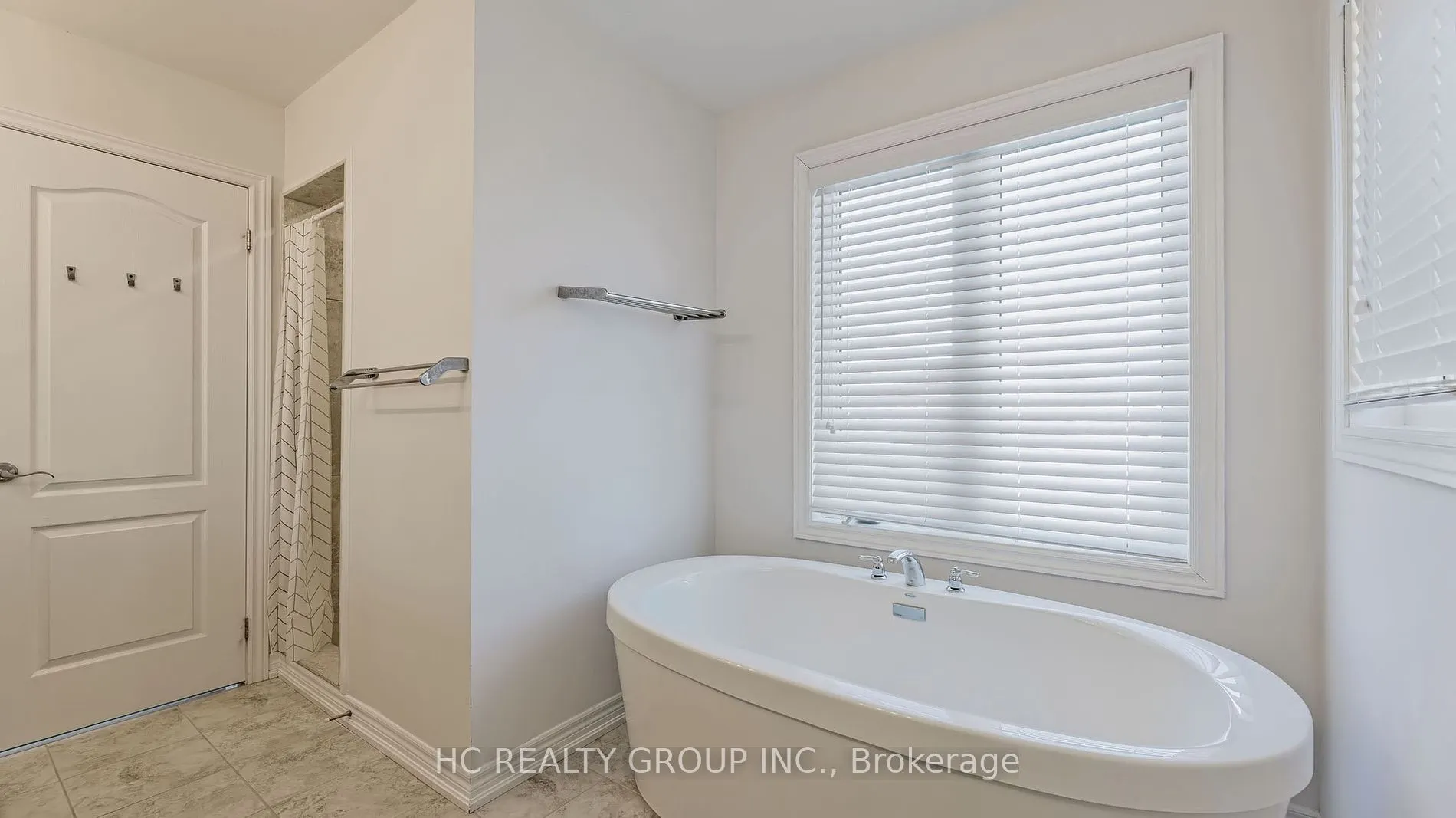 86 Robb Thompson Rd
