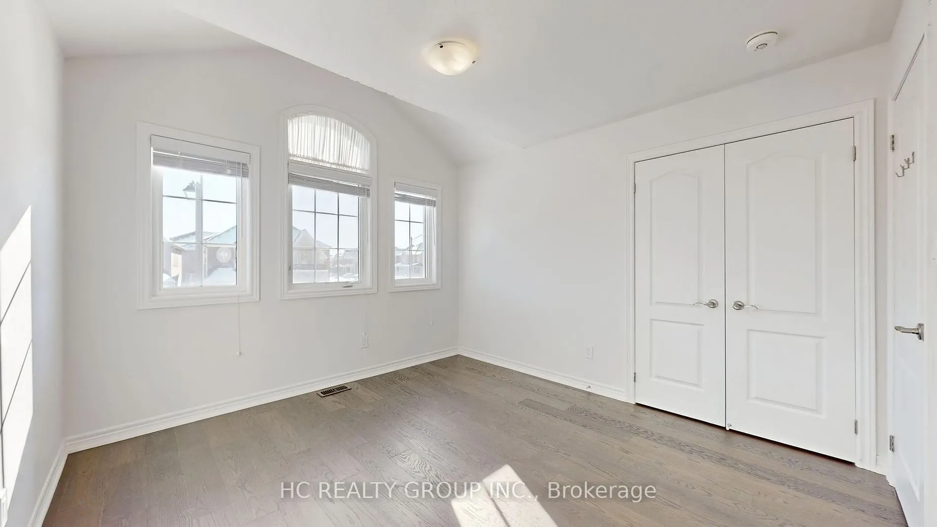 86 Robb Thompson Rd