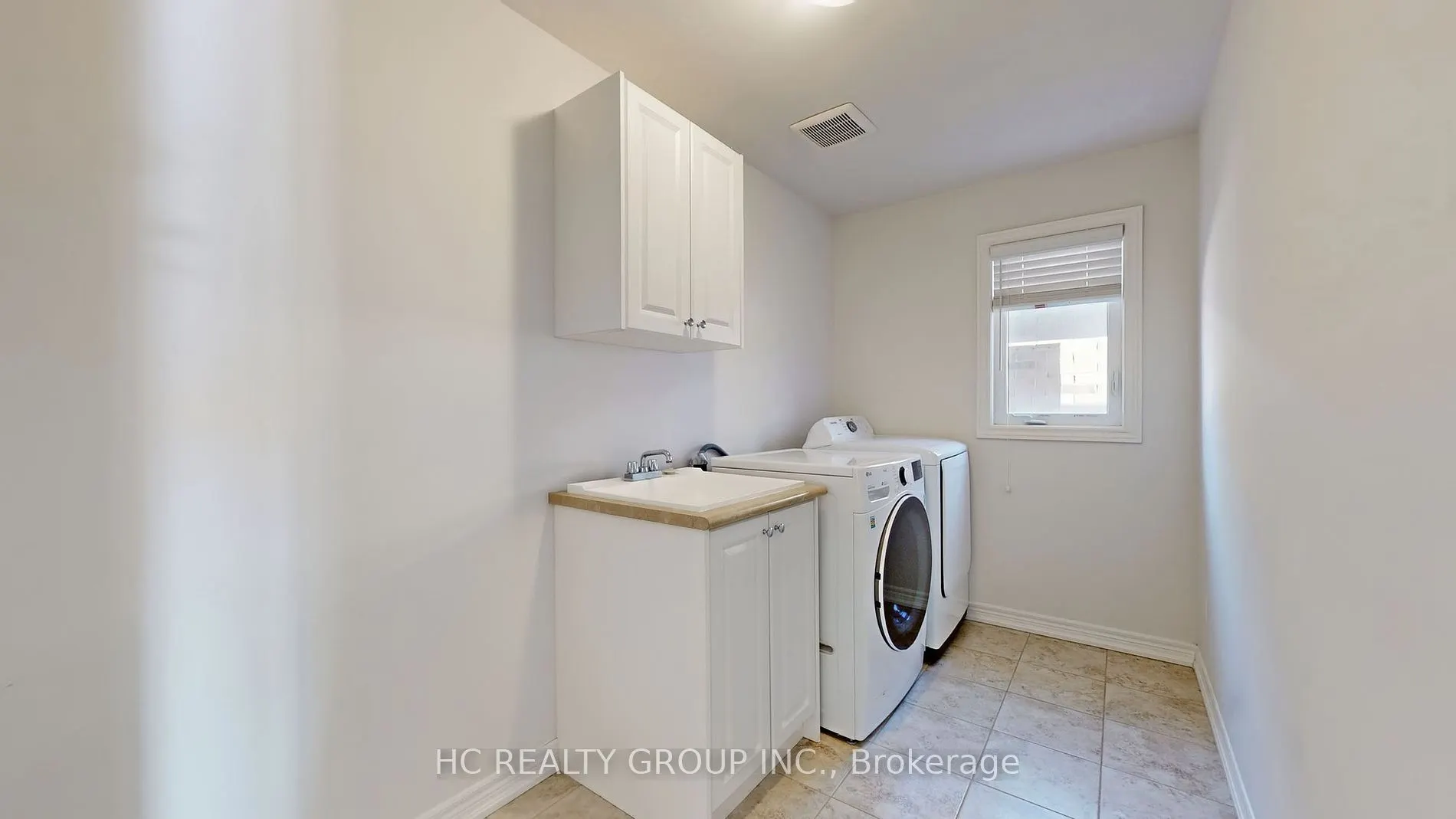 86 Robb Thompson Rd