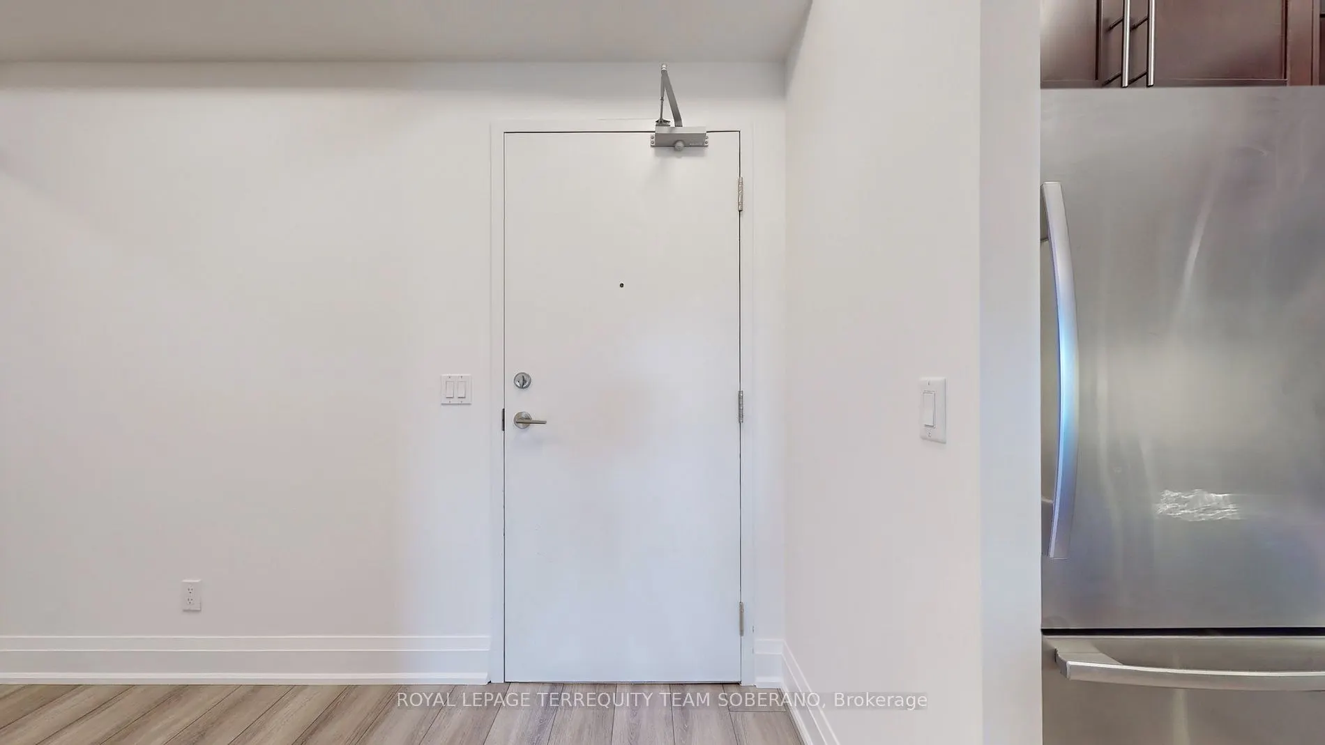 8302 Islington Ave W, #414