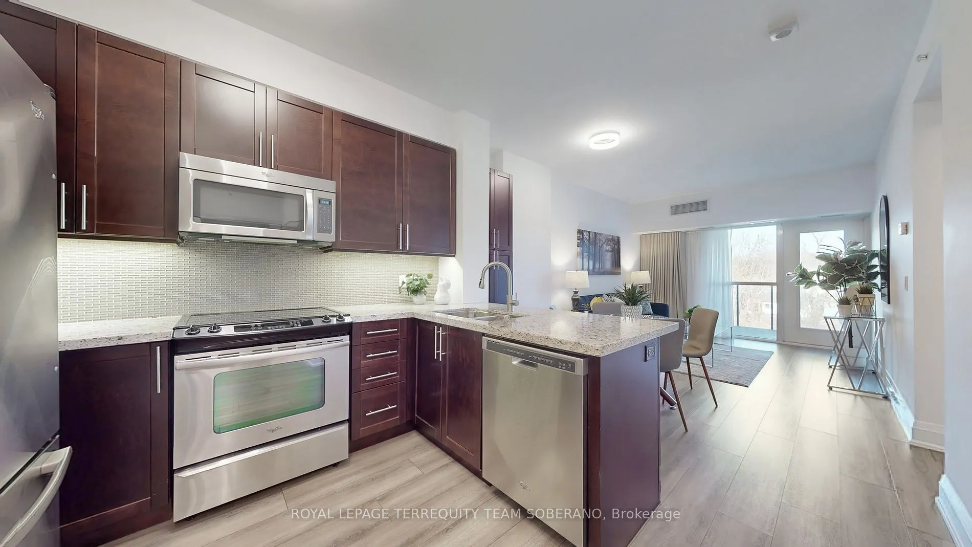 8302 Islington Ave W, #414