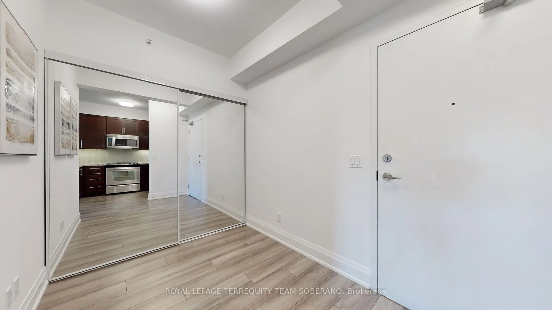 8302 Islington Ave W, #414