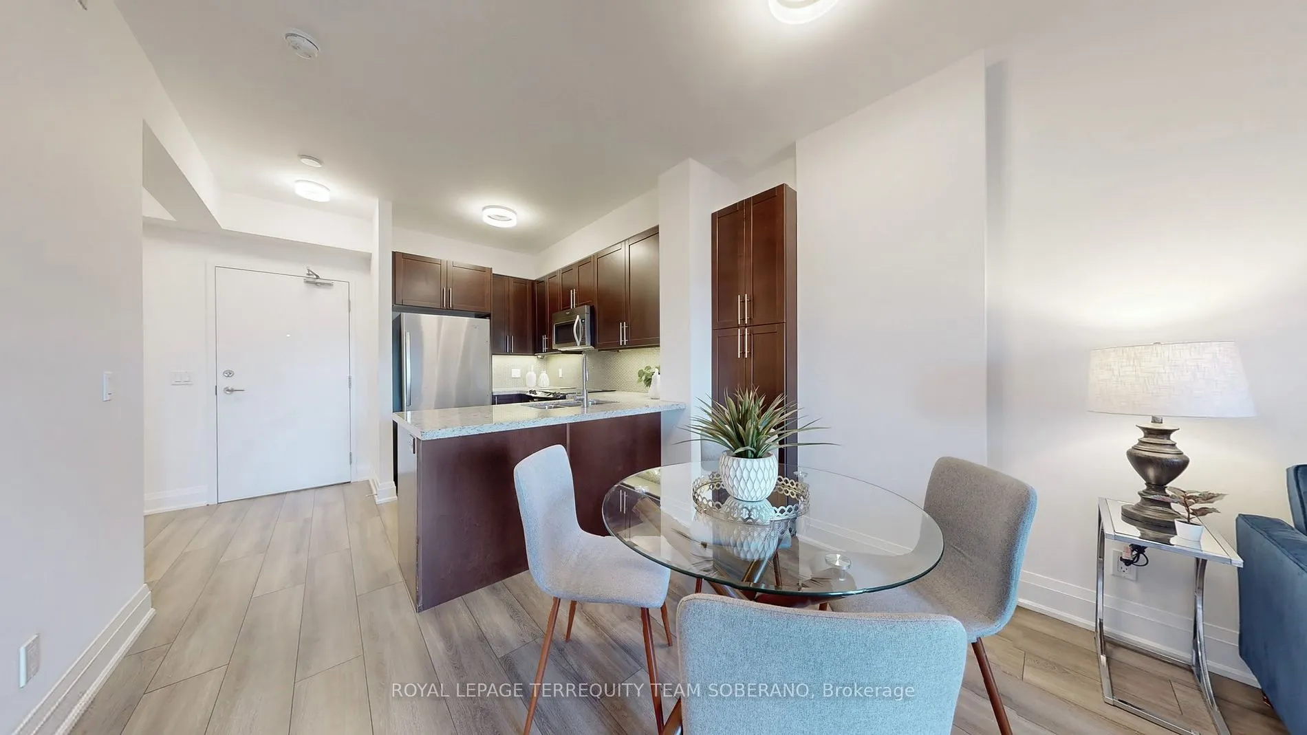 8302 Islington Ave W, #414