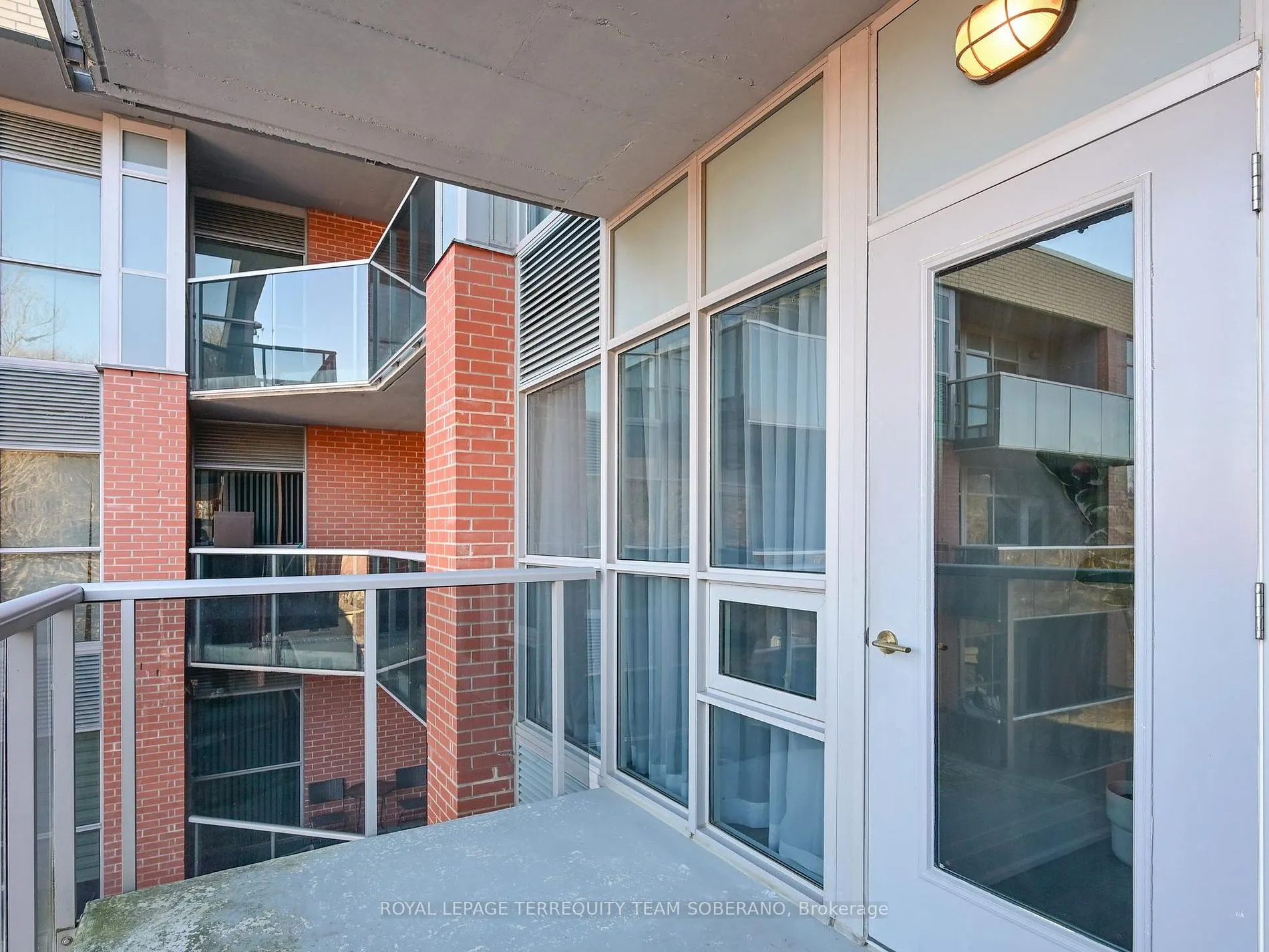 8302 Islington Ave W, #414