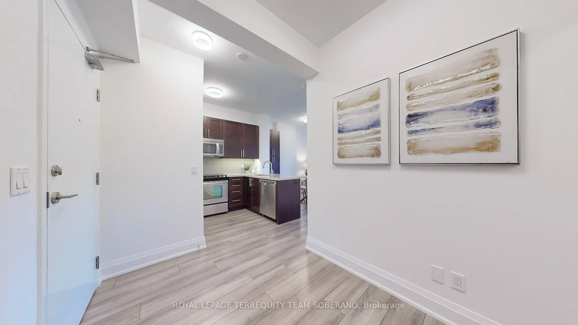 8302 Islington Ave W, #414