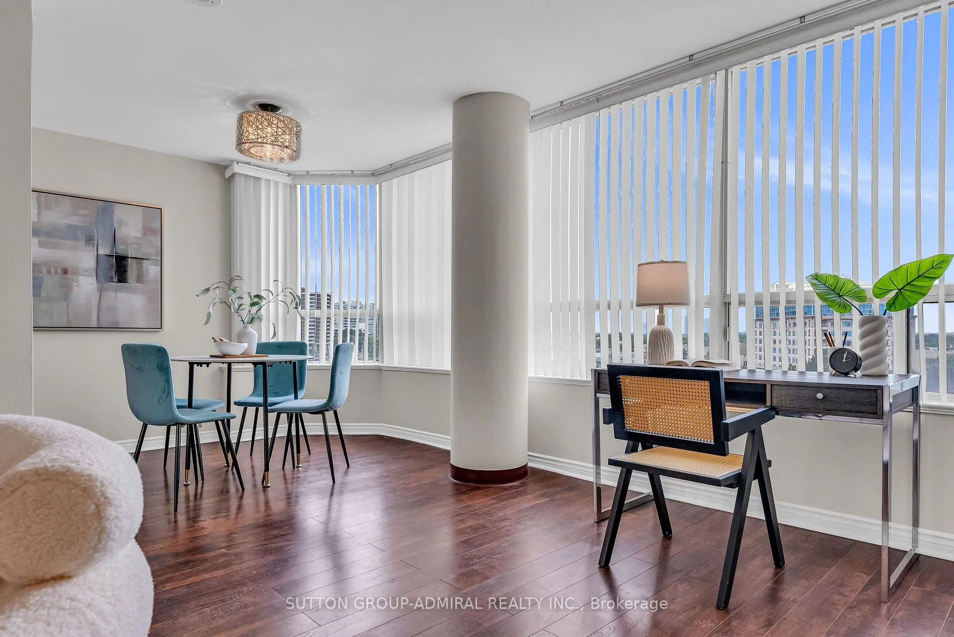 7 Townsgate Dr, #716