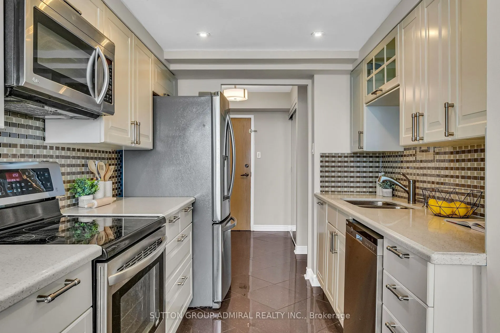 7 Townsgate Dr, #716