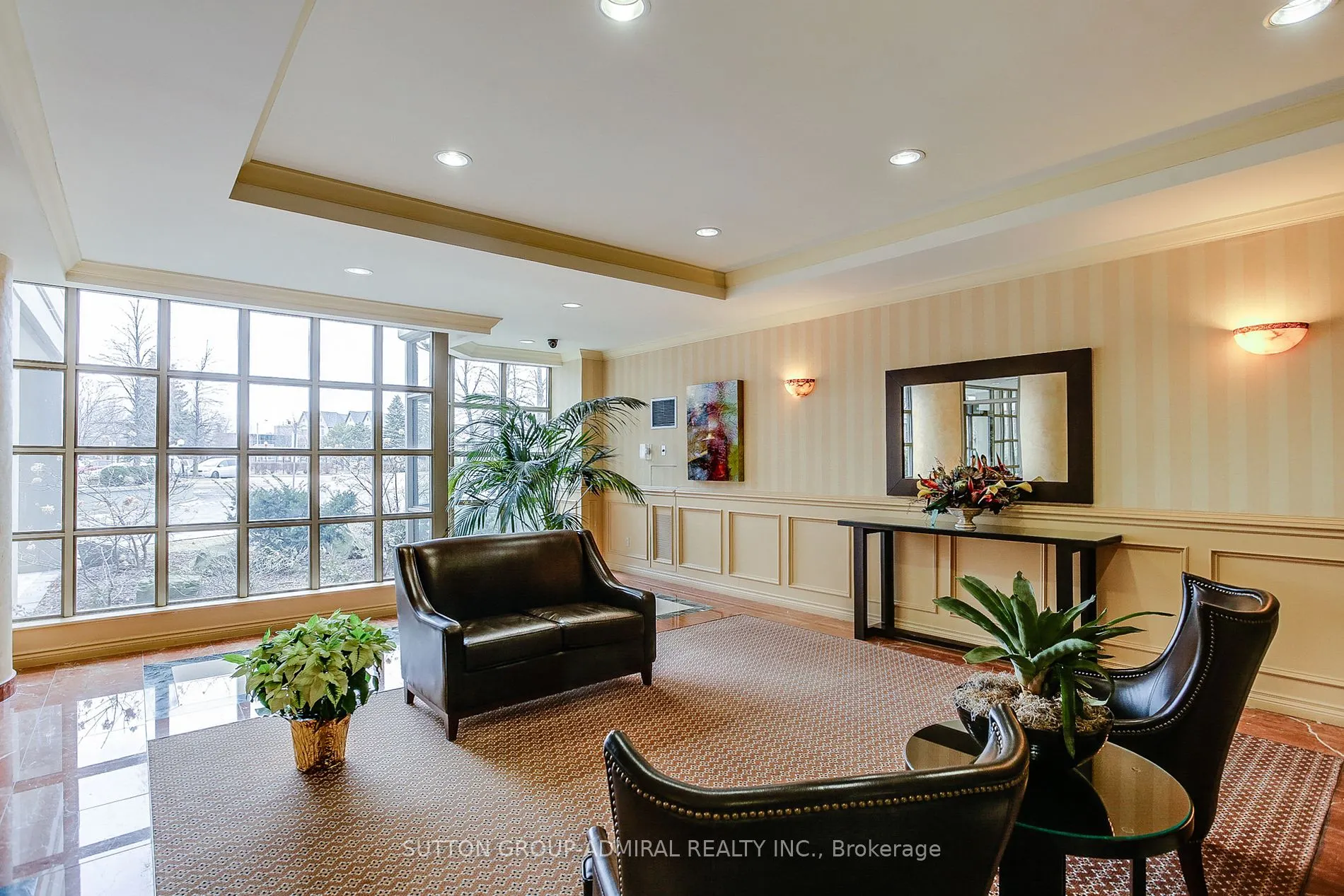 7 Townsgate Dr, #716