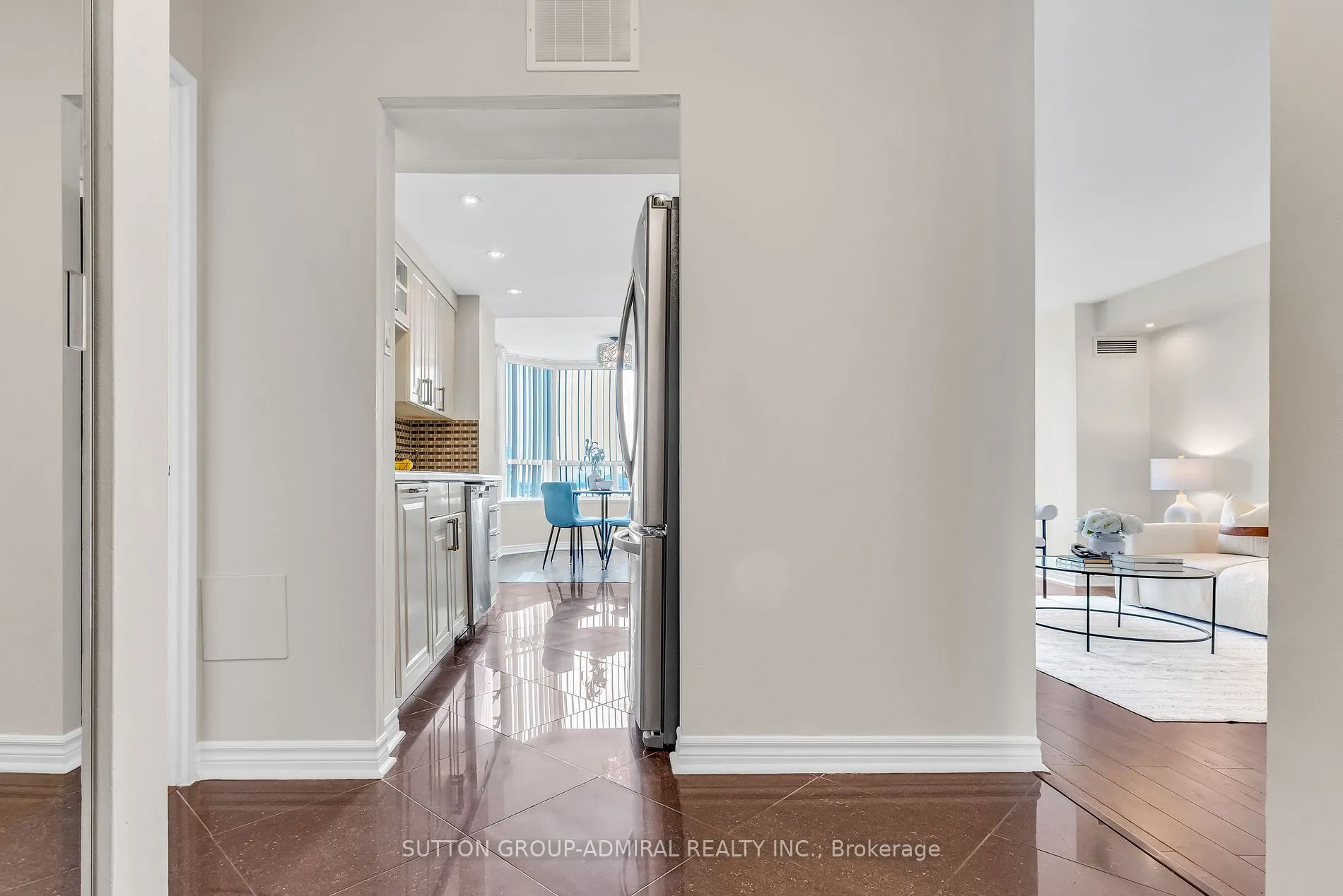 7 Townsgate Dr, #716