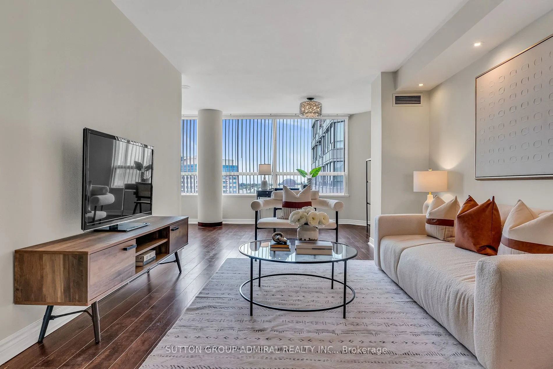 7 Townsgate Dr, #716