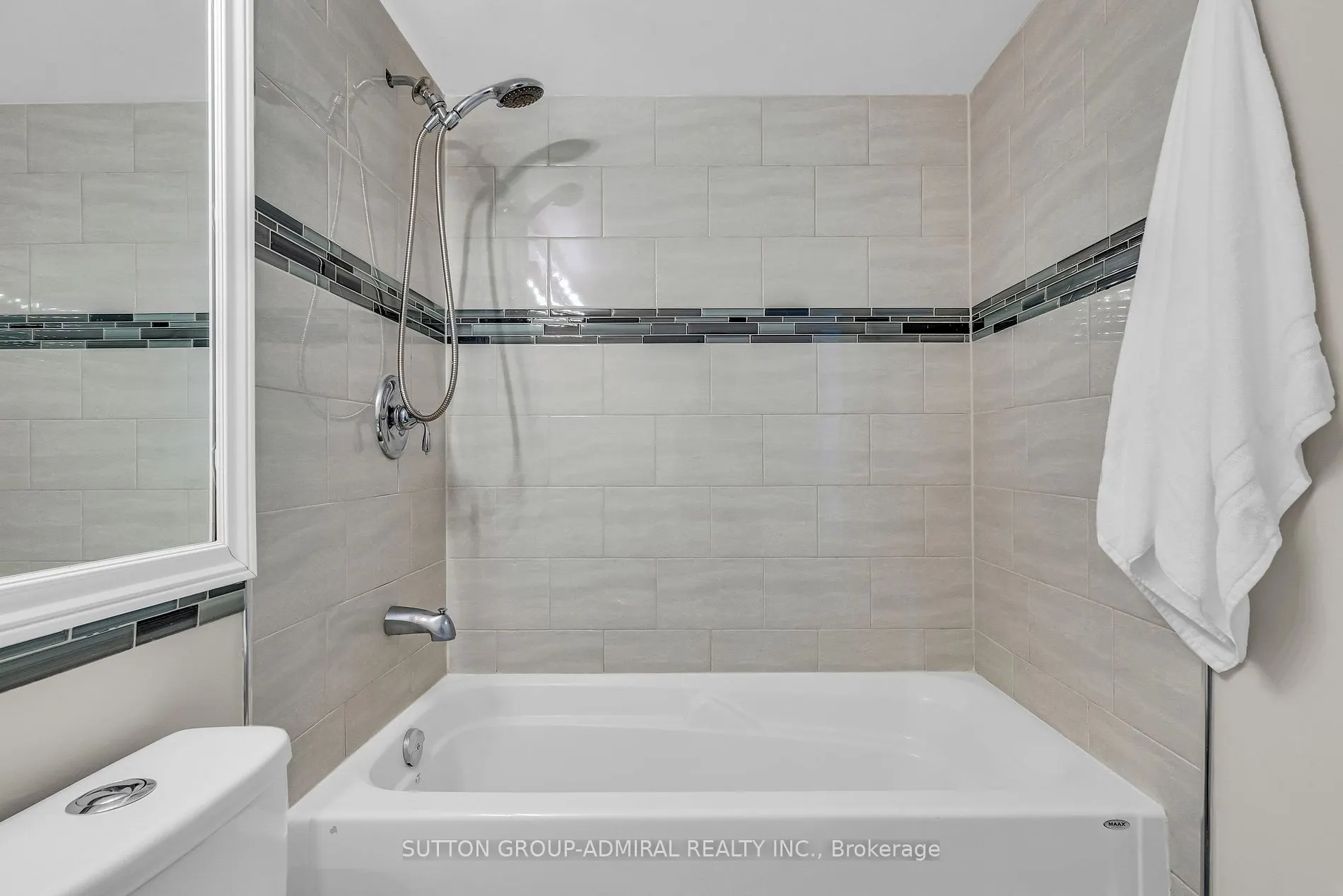 7 Townsgate Dr, #716