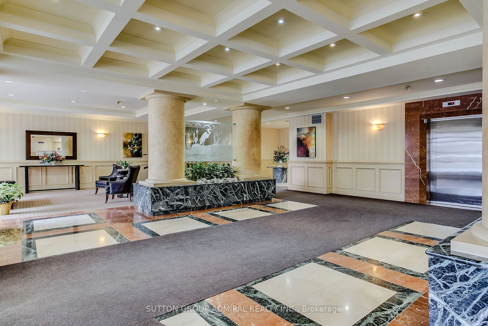 7 Townsgate Dr, #716